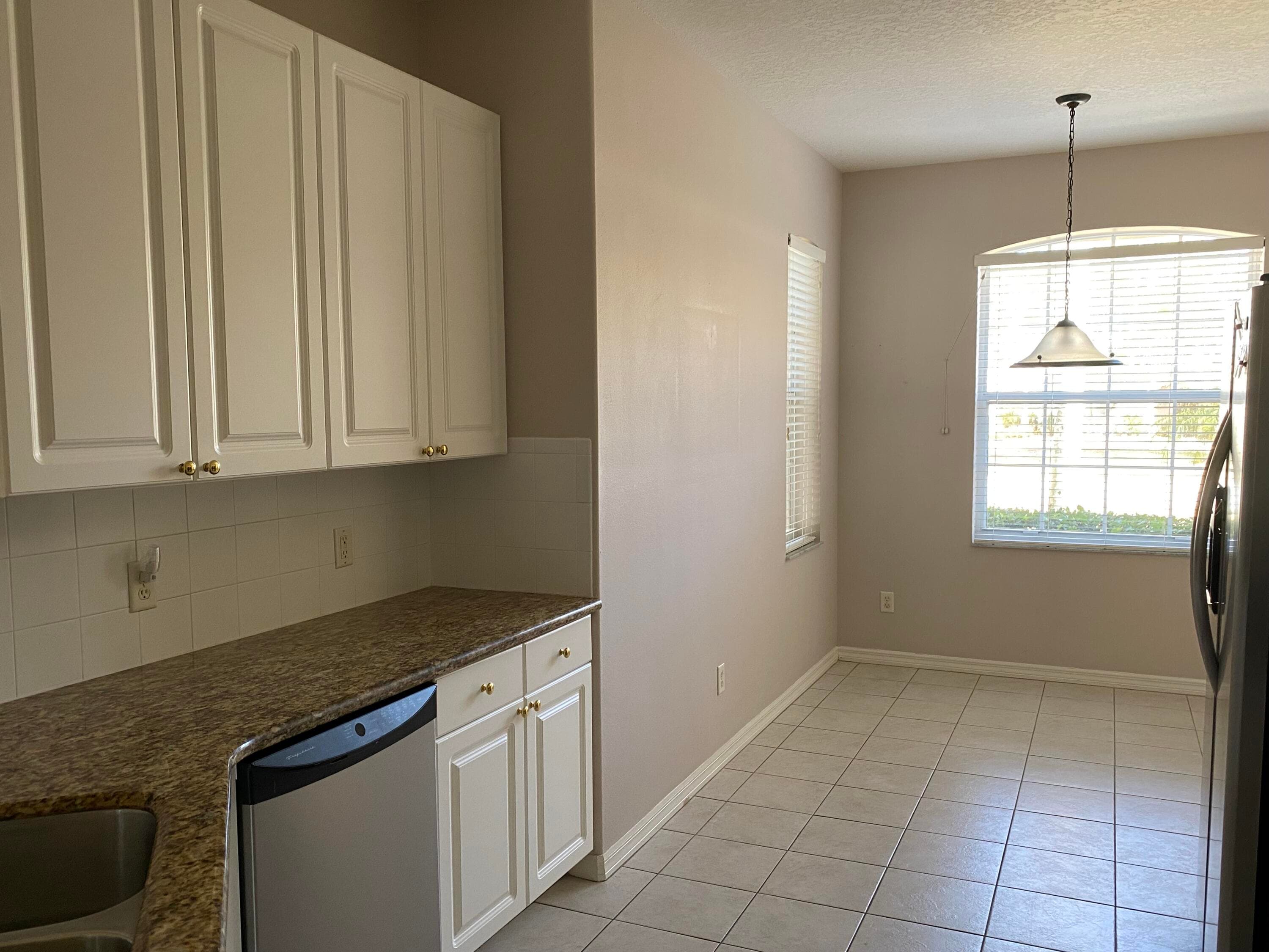 546 Waverly Circle, Port St. Lucie, FL 34983 — photo 8 of 29