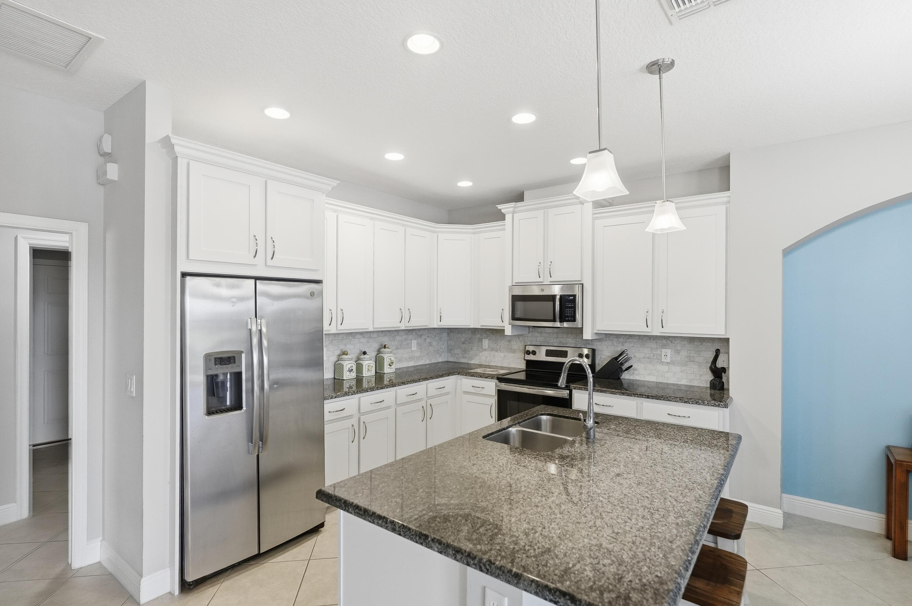 11554 SW Lake Park Drive, Port St. Lucie, FL 34987 — photo 12 of 60