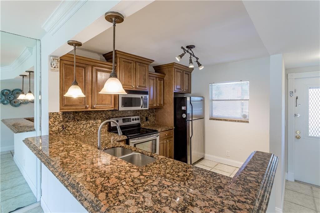 2800 Fiore Way 2060, Delray Beach, FL 33445 — photo 2 of 18