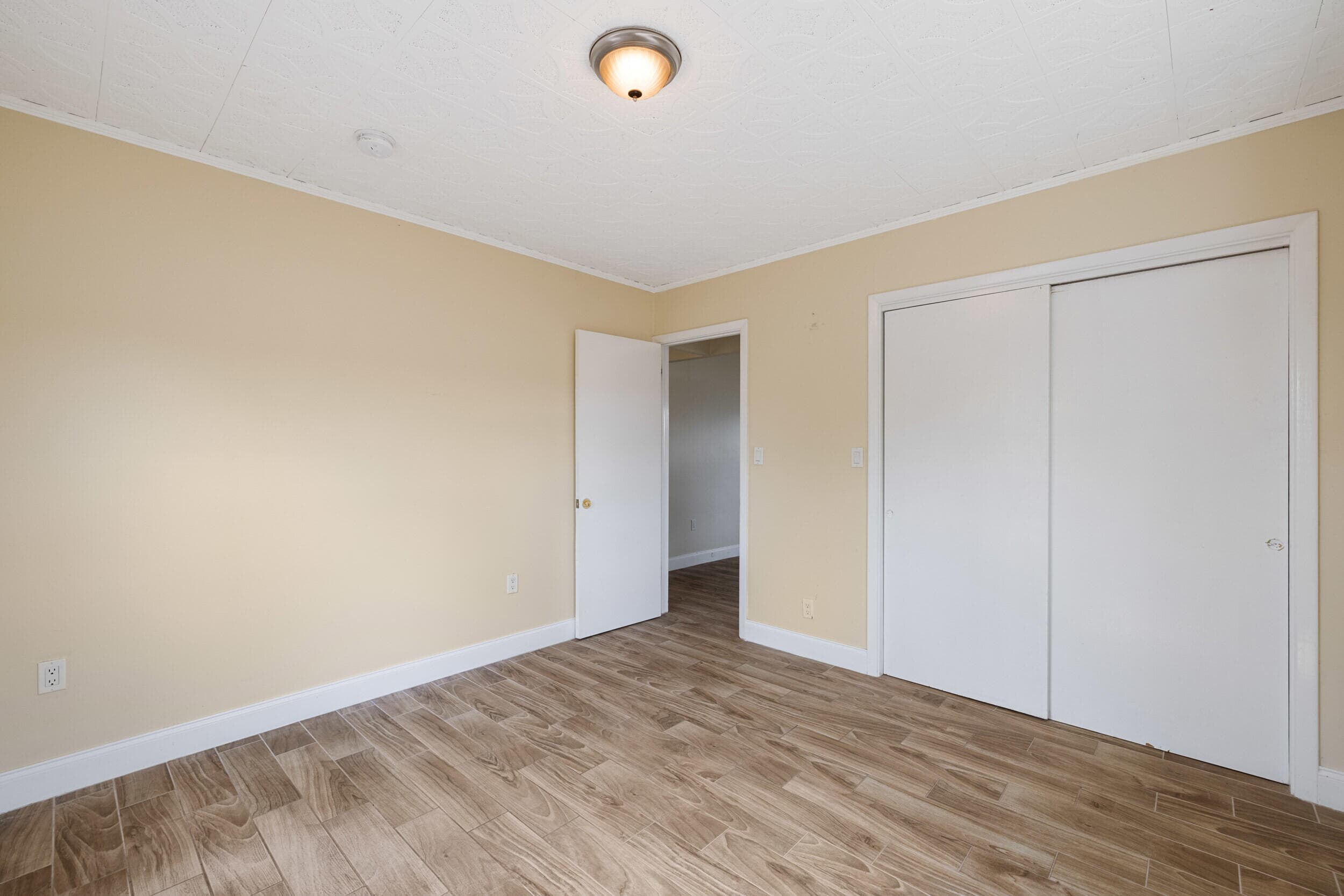 5409 N Flagler Drive, West Palm Beach, FL 33407 — photo 8 of 35