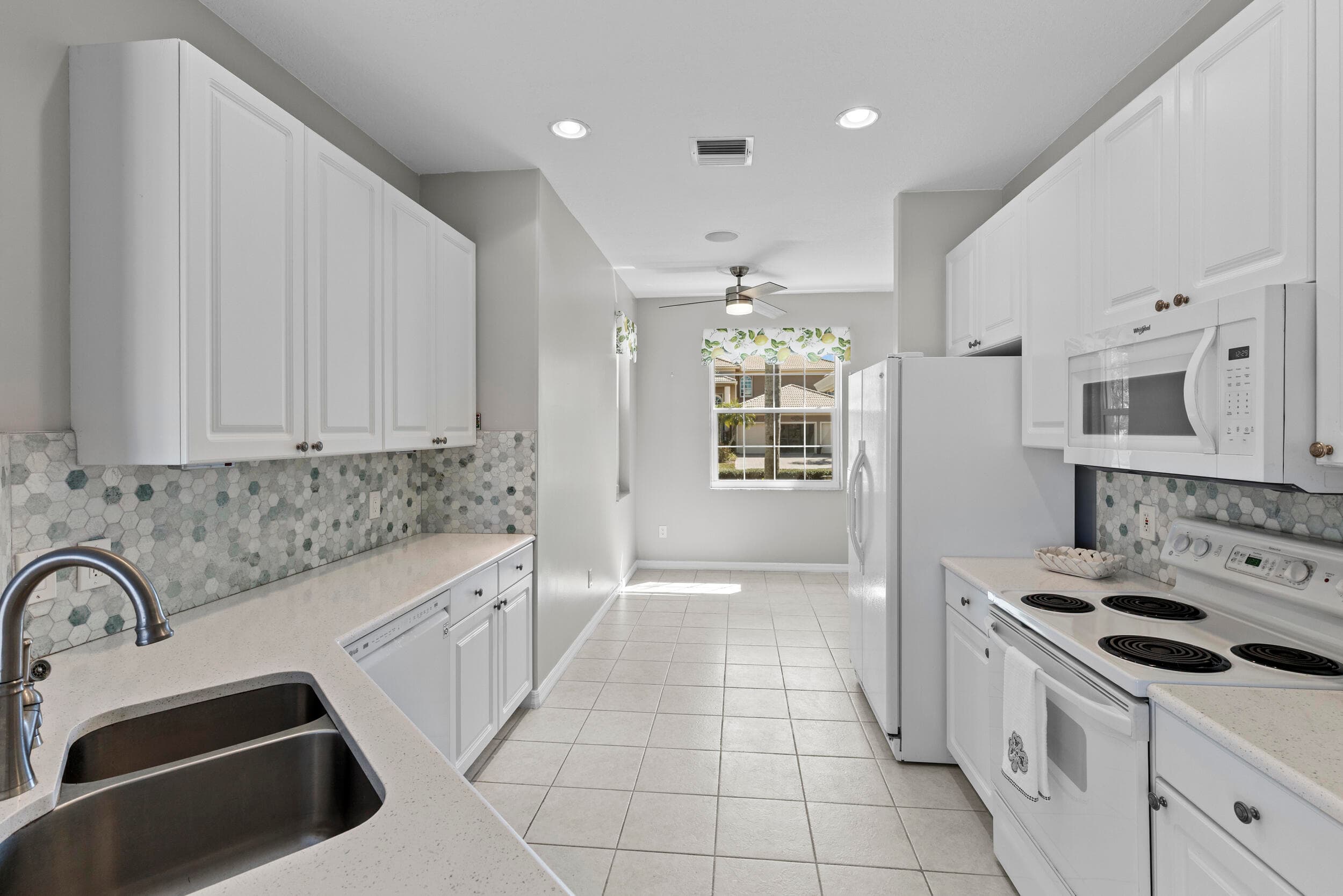 508 NW Waverly Circle, Port St. Lucie, FL 34983 — photo 15 of 59