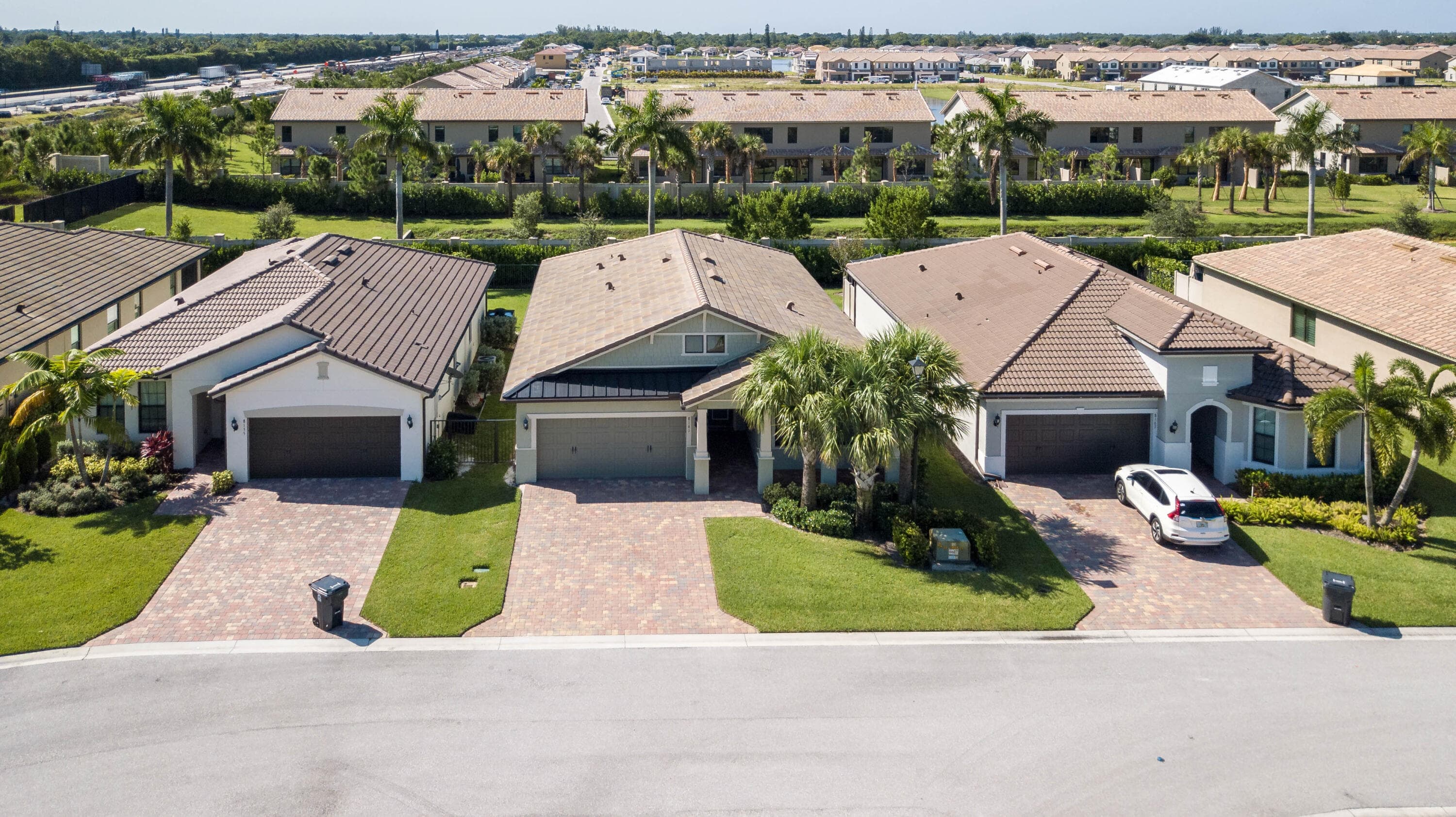8161 Hanoverian Drive, Lake Worth, FL 33467 — photo 3 of 31