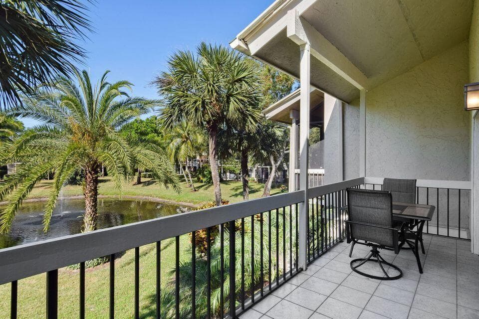 11863 Wimbledon Circle 508, Wellington, FL 33414 — photo 12 of 21