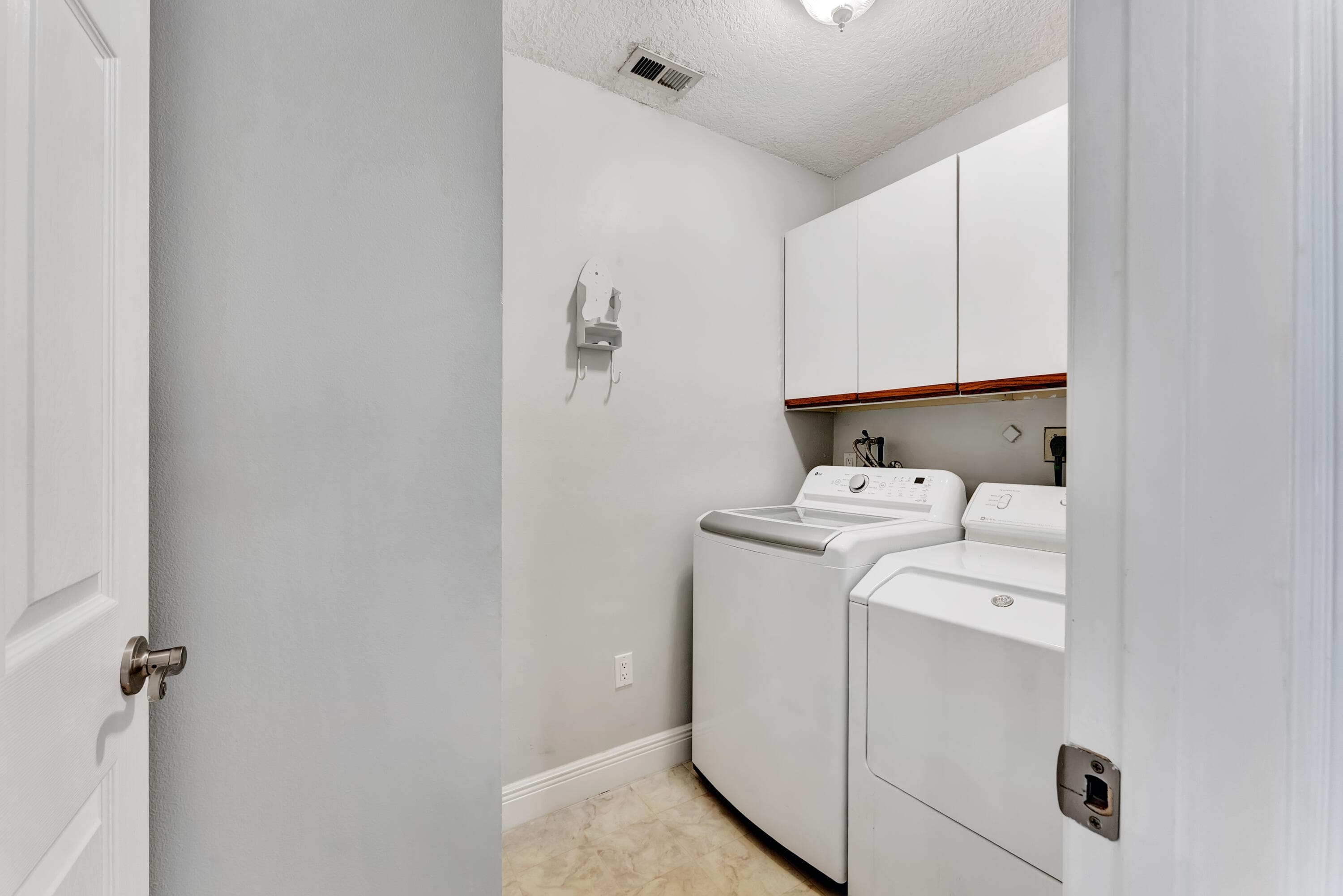 8379 Boca Glades Boulevard E, Boca Raton, FL 33434 — photo 15 of 30
