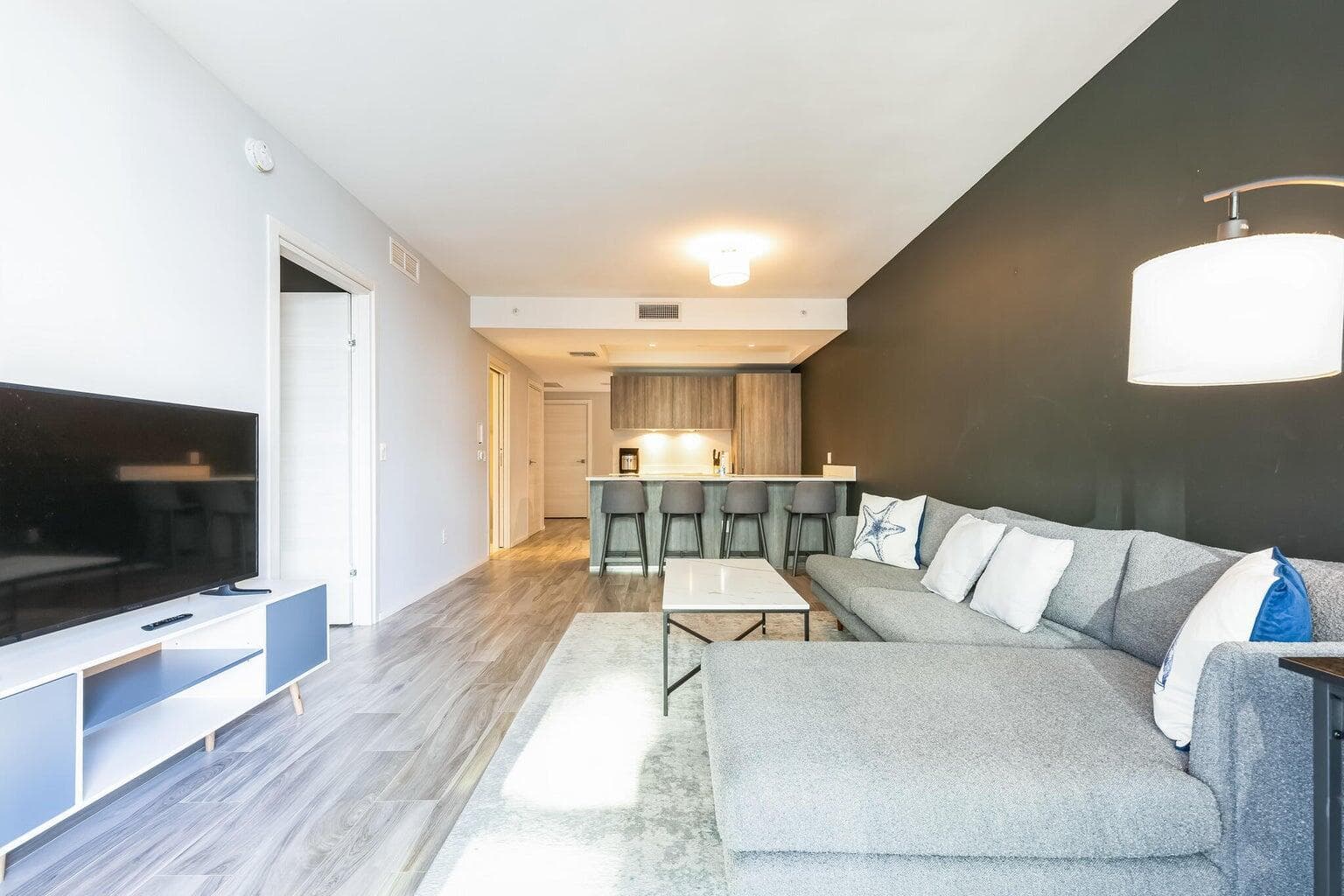 801 S Miami Avenue 3607, Miami, FL 33130 — photo 17 of 38