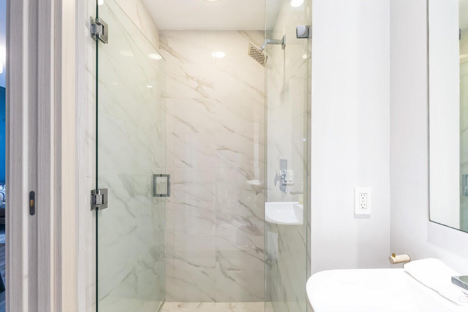801 S Miami Avenue 3607, Miami, FL 33130 — photo 25 of 38