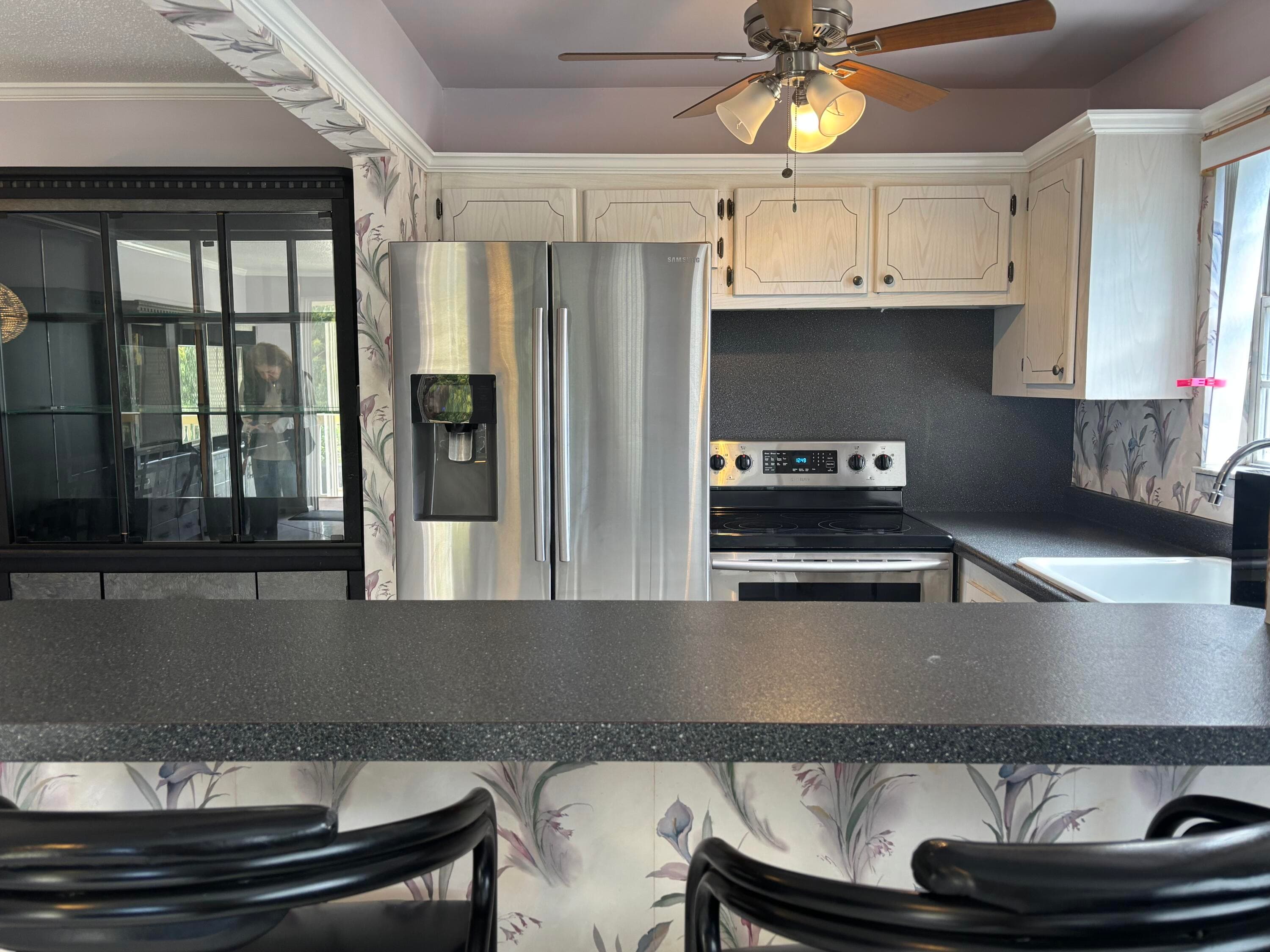 81 Windsor D, West Palm Beach, FL 33417 — photo 2 of 18