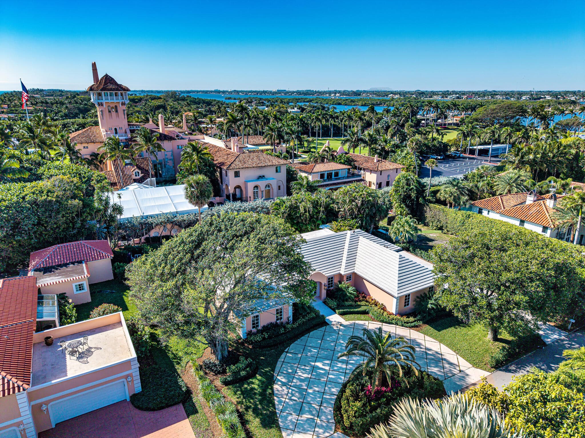 124 Woodbridge Road, Palm Beach, FL 33480 — photo 34 of 45