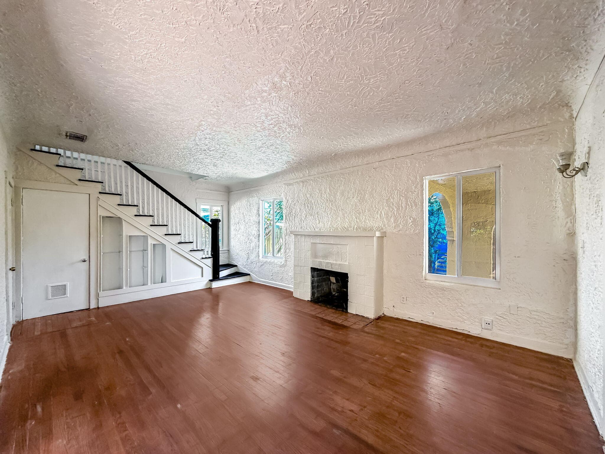 619 30th Street, West Palm Beach, FL 33407 — photo 13 of 62