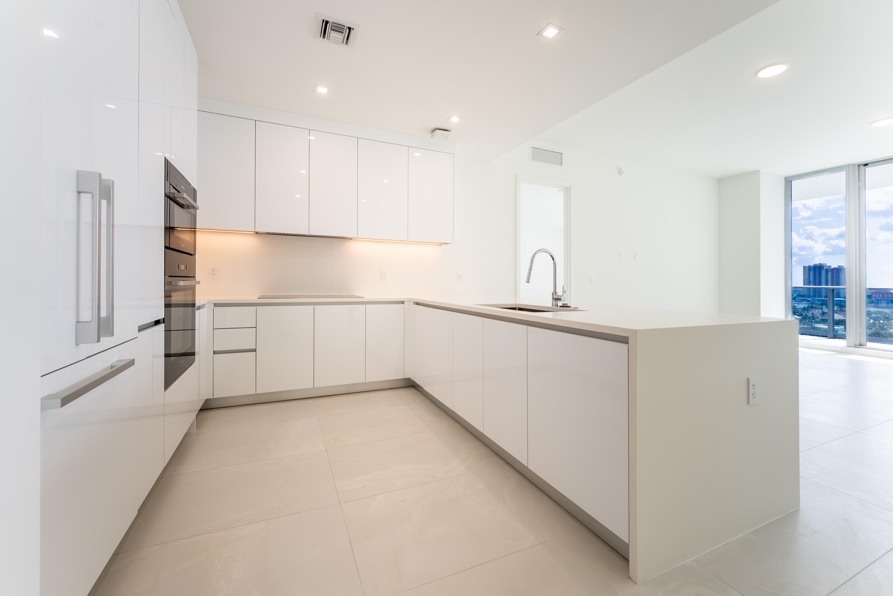 220 Lake Shore Drive 1011, Lake Park, FL 33403 — photo 5 of 66