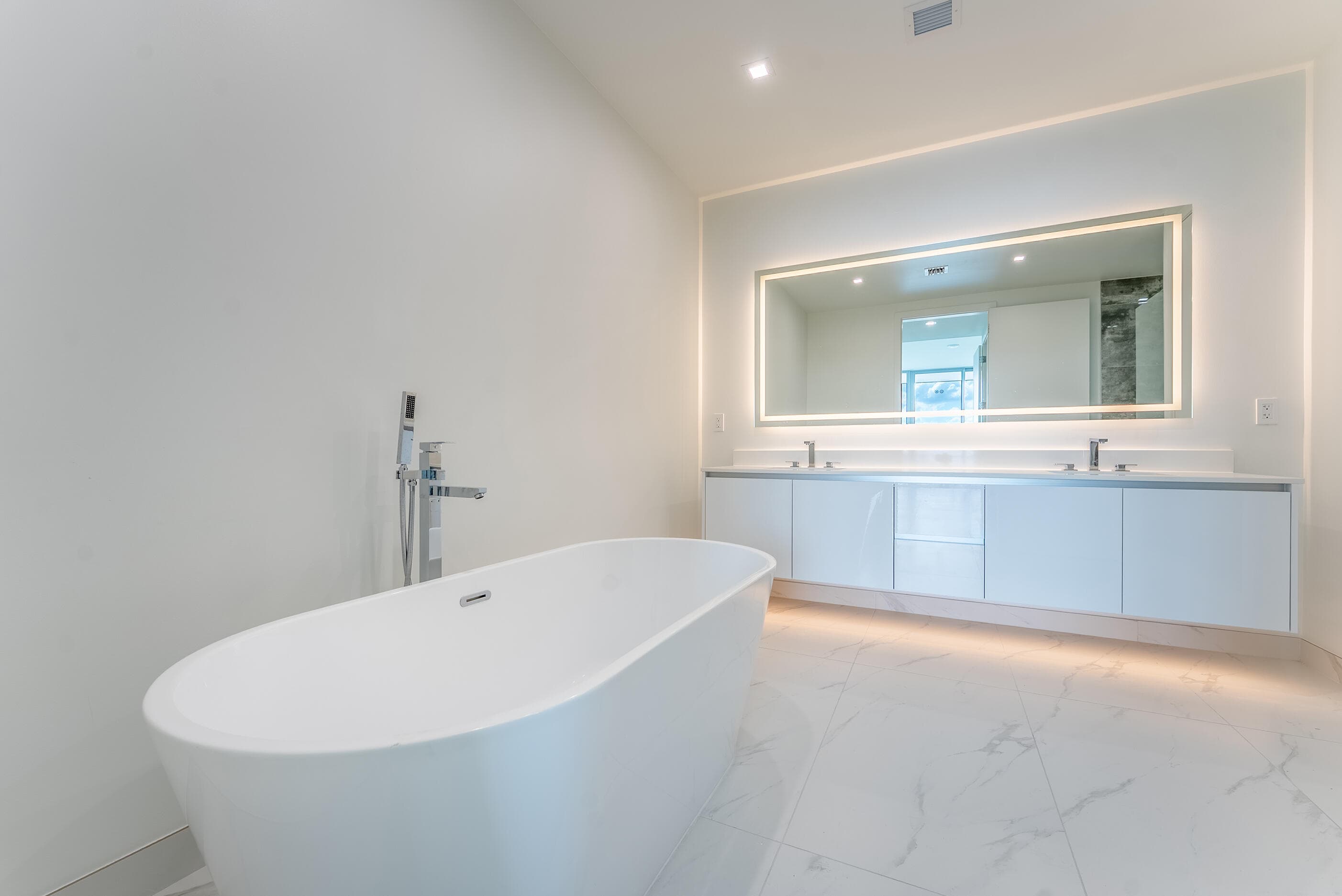 220 Lake Shore Drive 1011, Lake Park, FL 33403 — photo 20 of 66