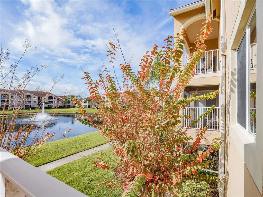 1640 N 42nd Circle 206, Vero Beach, FL 32967 — photo 4 of 34