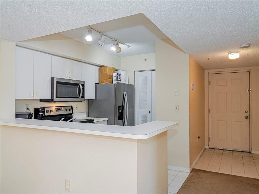 1640 N 42nd Circle 206, Vero Beach, FL 32967 — photo 10 of 34