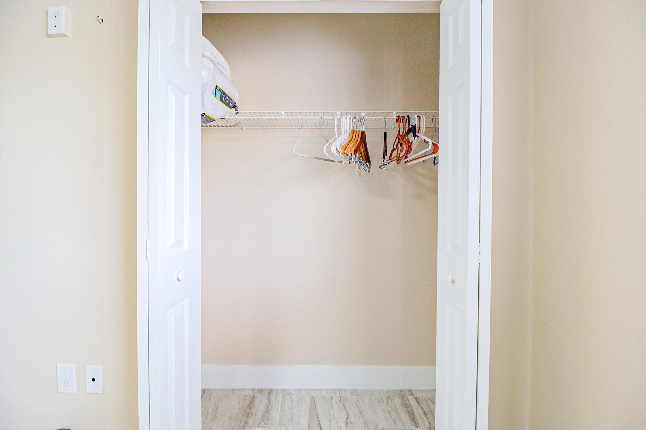 450 Palm Circle 106, Pembroke Pines, FL 33025 — photo 32 of 87
