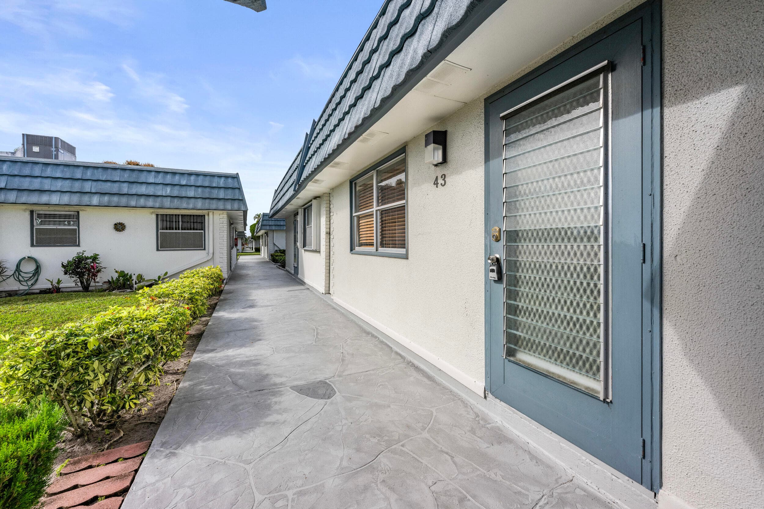 43 Waterford B, Delray Beach, FL 33446 — photo 2 of 30