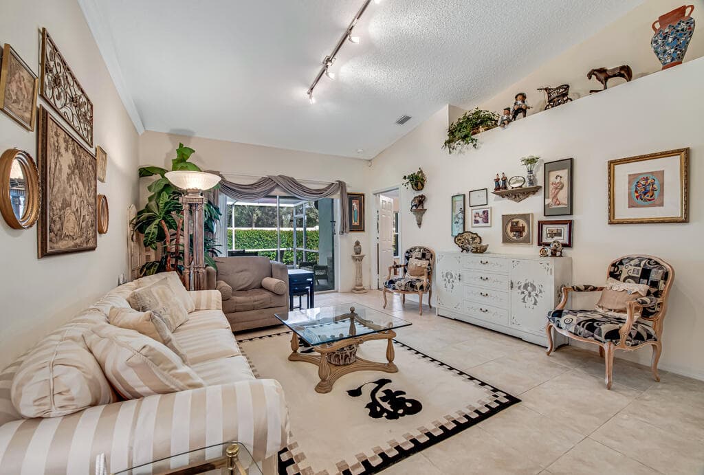 8482 Logia Circle, Boynton Beach, FL 33472 — photo 3 of 71