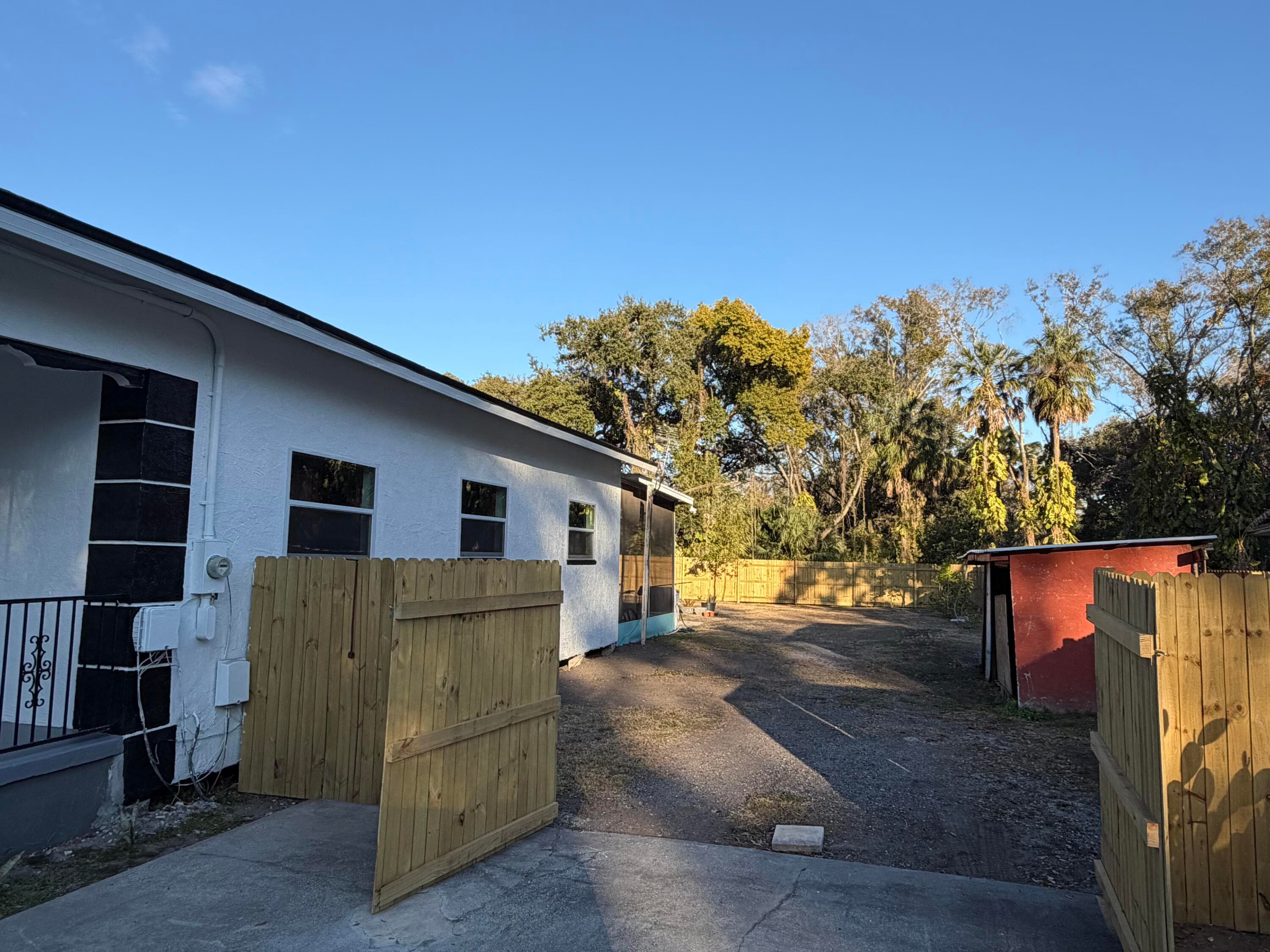 1606 S 45 Street, Tampa, FL 33619 — photo 7 of 48