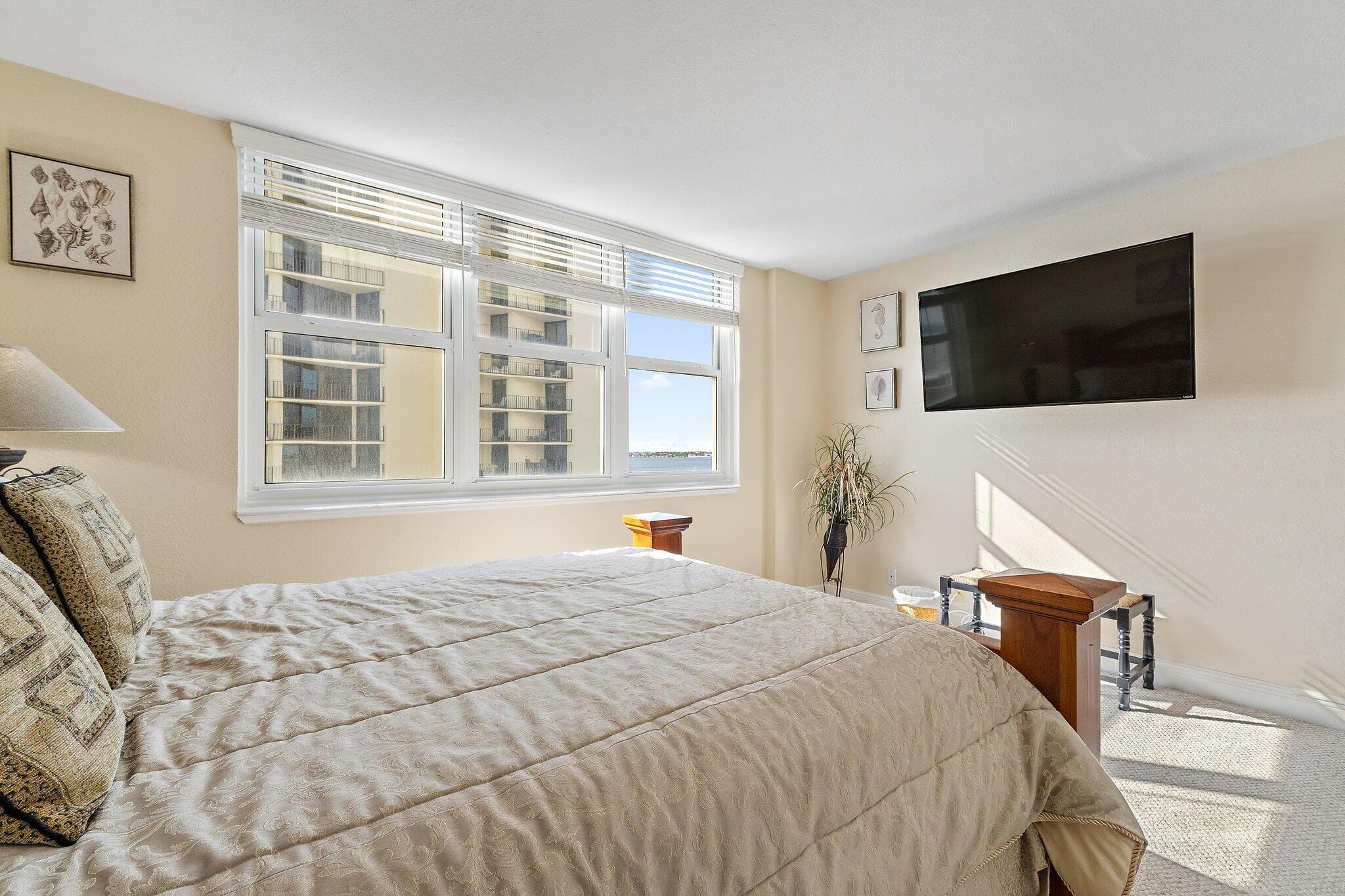 5440 N Ocean Drive 907, Singer Island, FL 33404 — photo 29 of 77