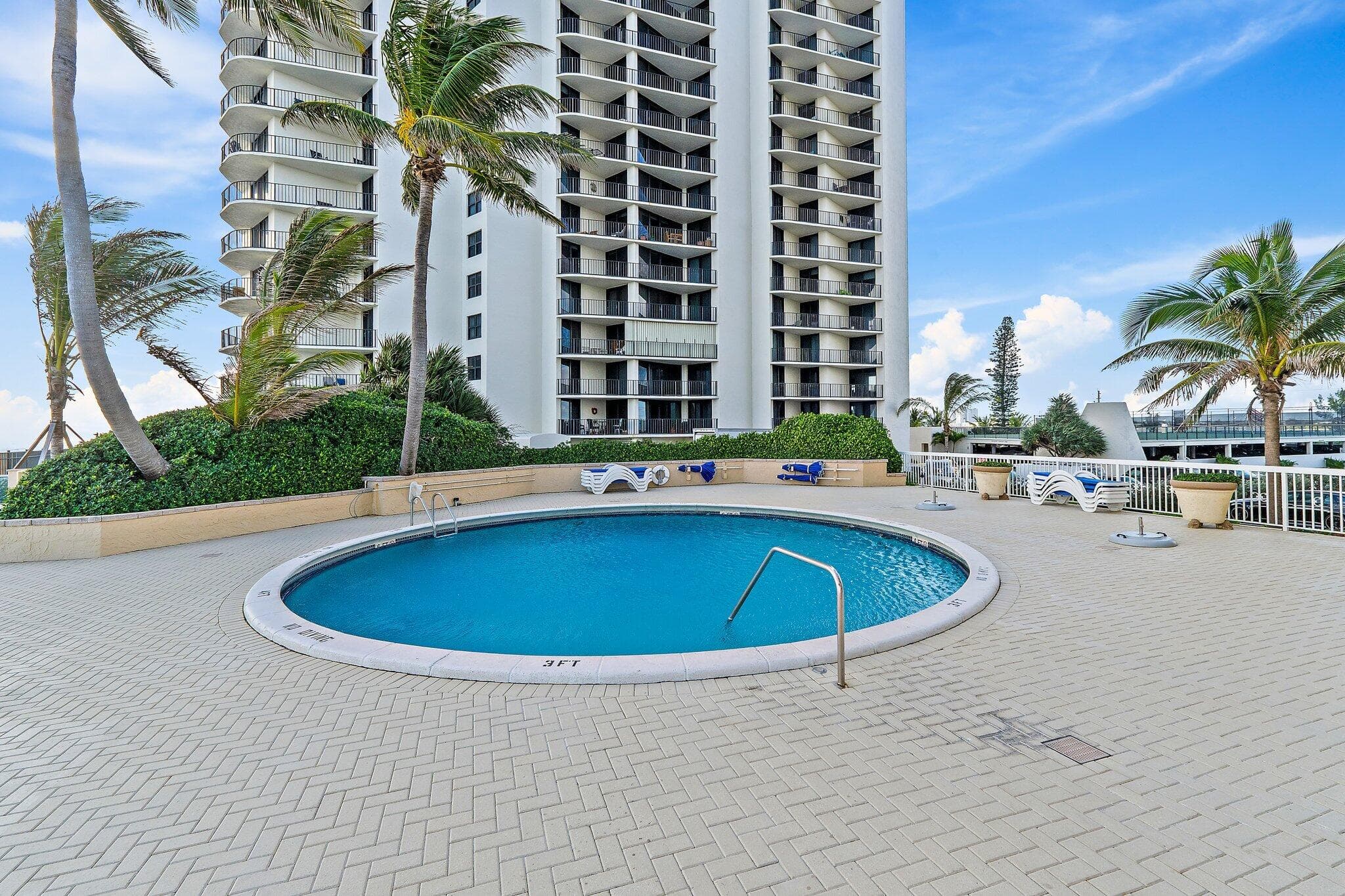 5440 N Ocean Drive 907, Singer Island, FL 33404 — photo 45 of 77