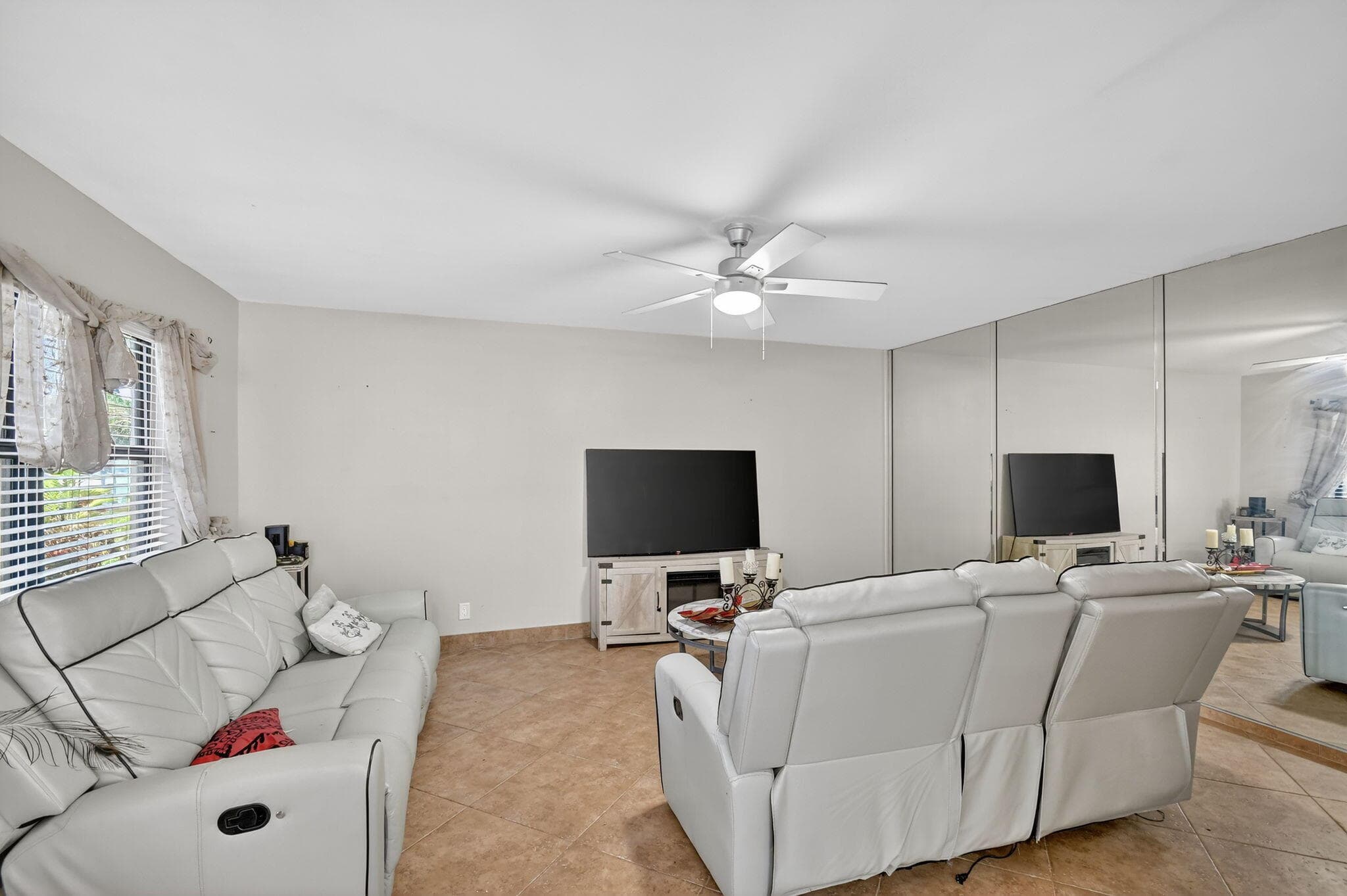 743 Burgundy P, Delray Beach, FL 33484 — photo 5 of 46