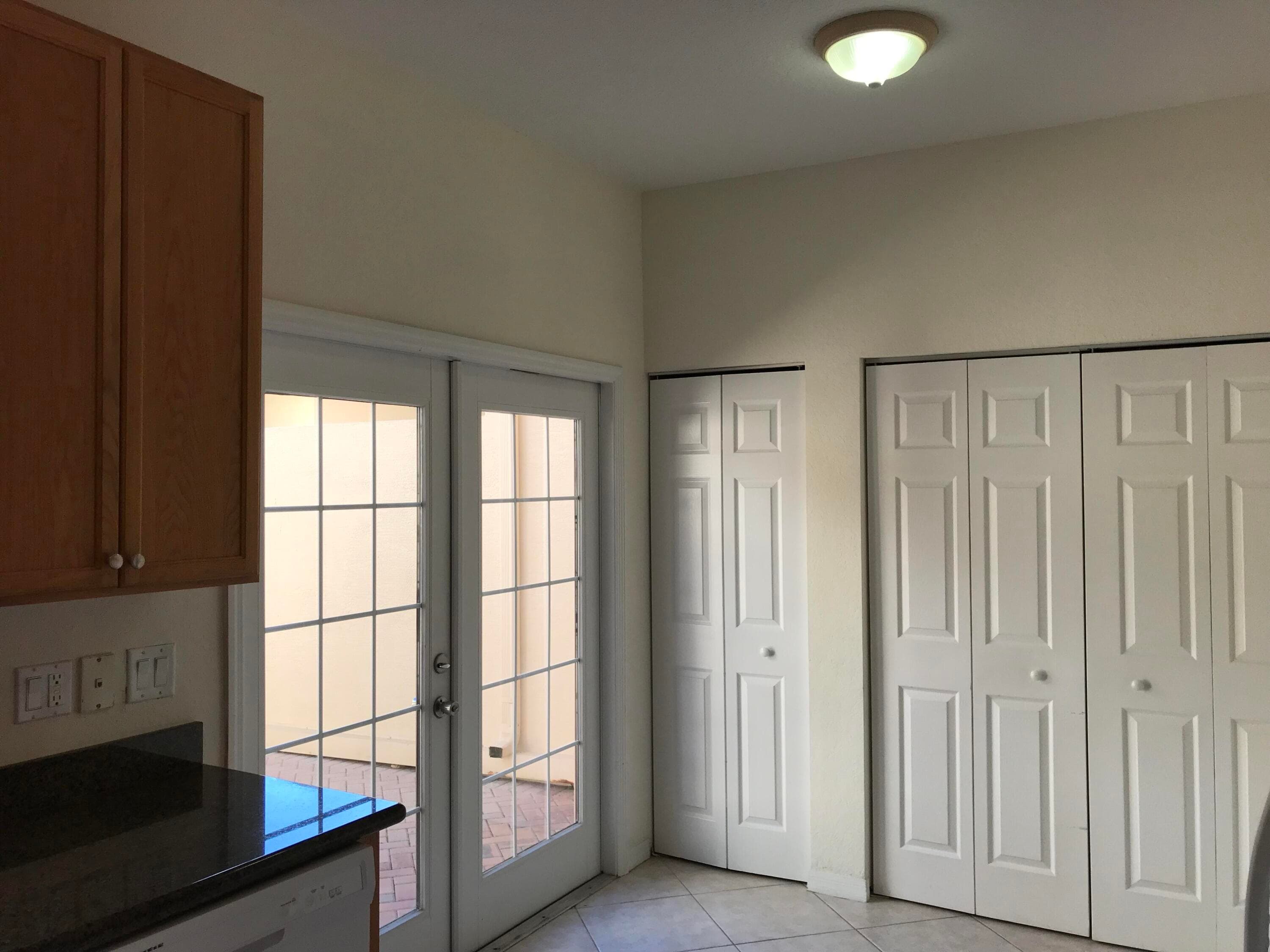 141 E Thatch Palm Circle, Jupiter, FL 33458 — photo 10 of 27