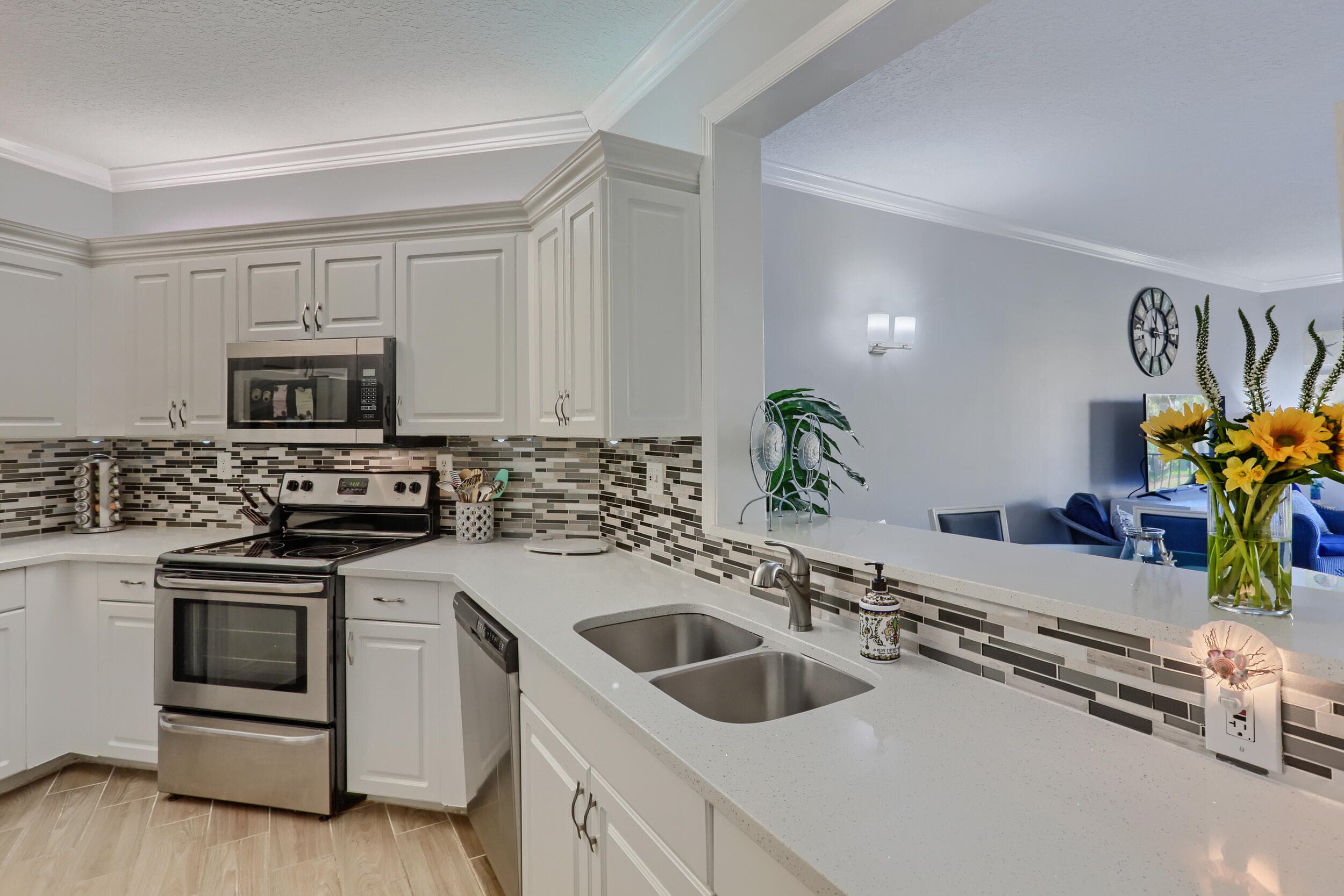 400 Uno Lago Drive 204, Juno Beach, FL 33408 — photo 20 of 44