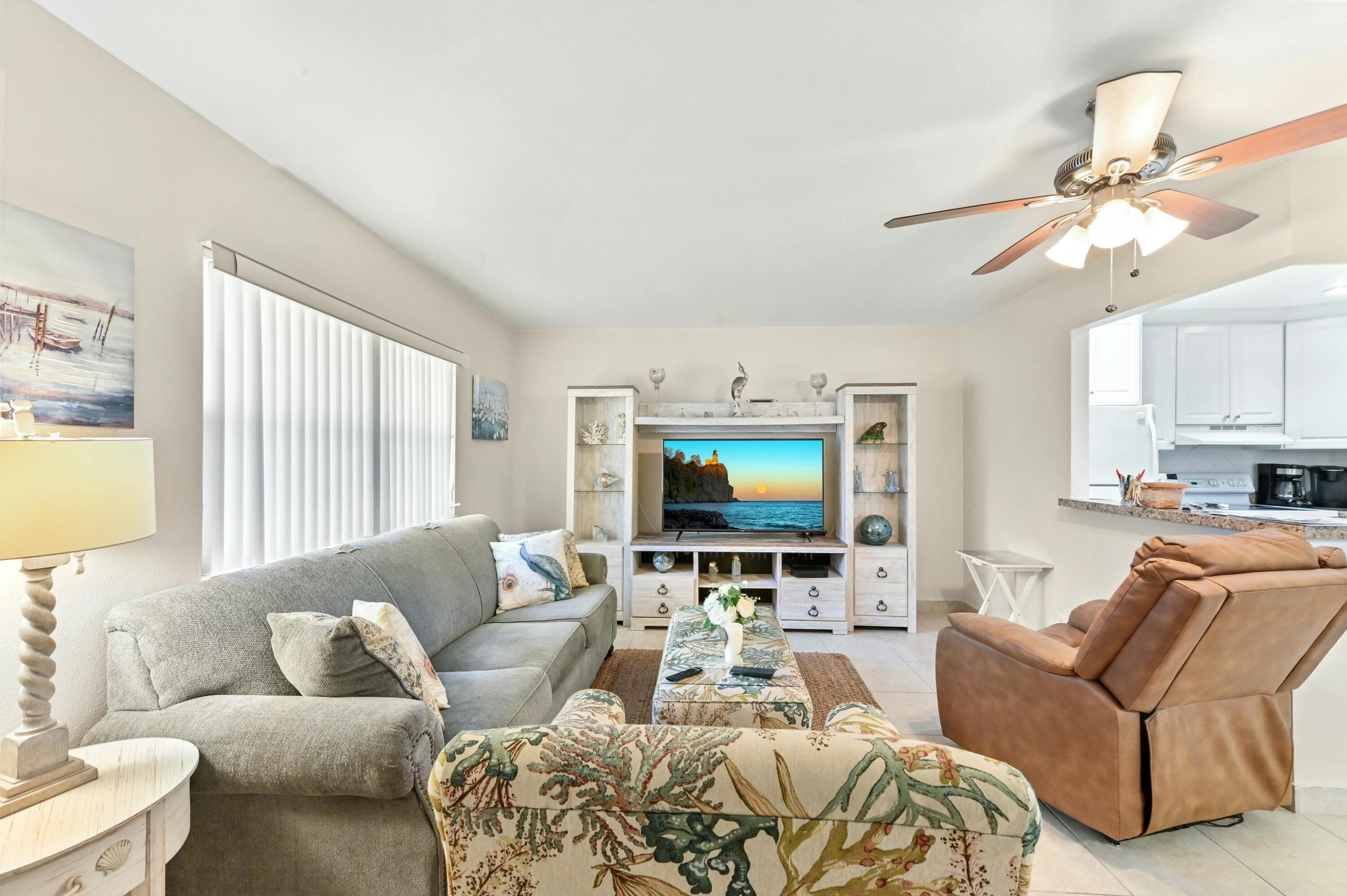 91 Waterford D, Delray Beach, FL 33446 — photo 6 of 37