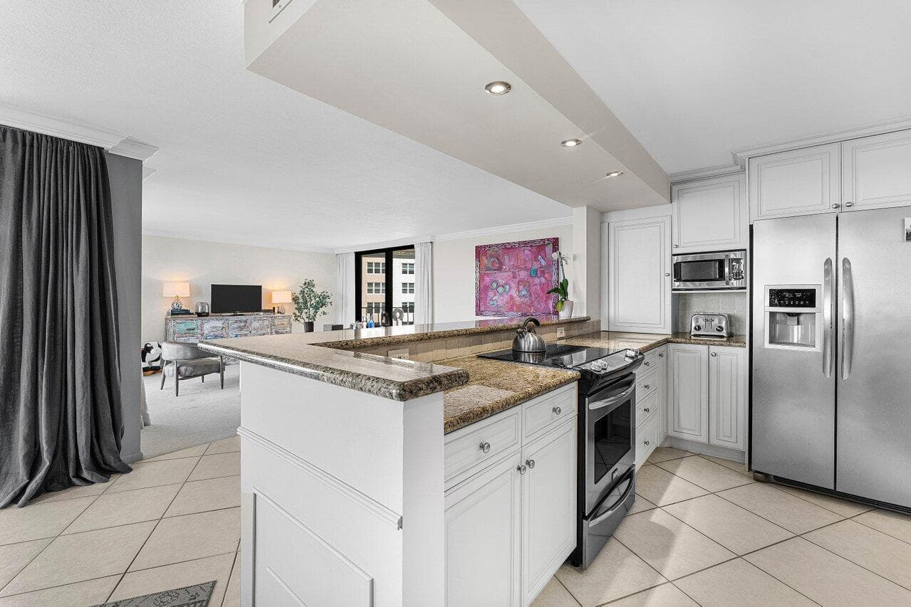 5420 N Ocean Drive 1605, Singer Island, FL 33404 — photo 12 of 55