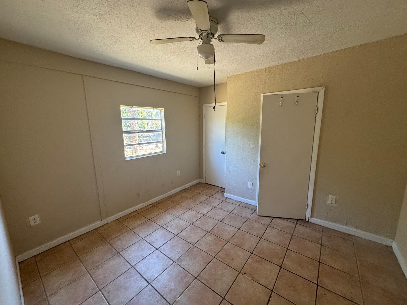1430 N Stacy Street N 1, West Palm Beach, FL 33417 — photo 5 of 8