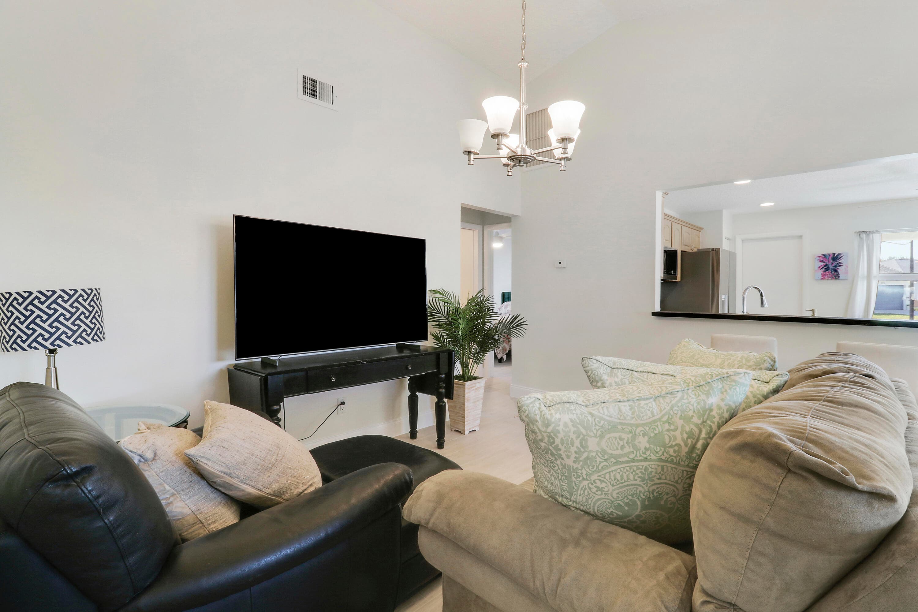 125 Arrowhead Circle, Jupiter, FL 33458 — photo 10 of 32