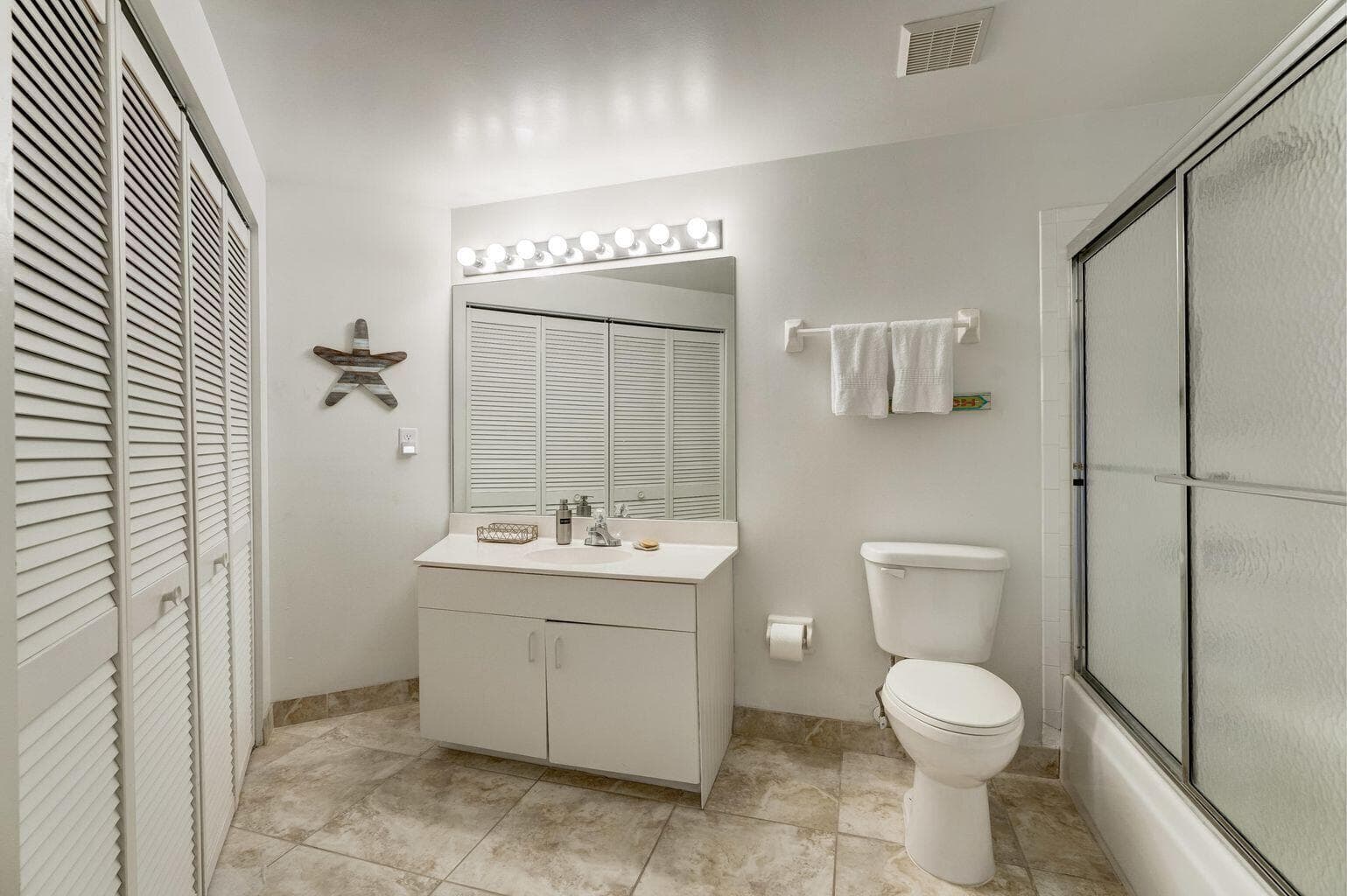 300 Uno Lago Drive 305, Juno Beach, FL 33408 — photo 23 of 34