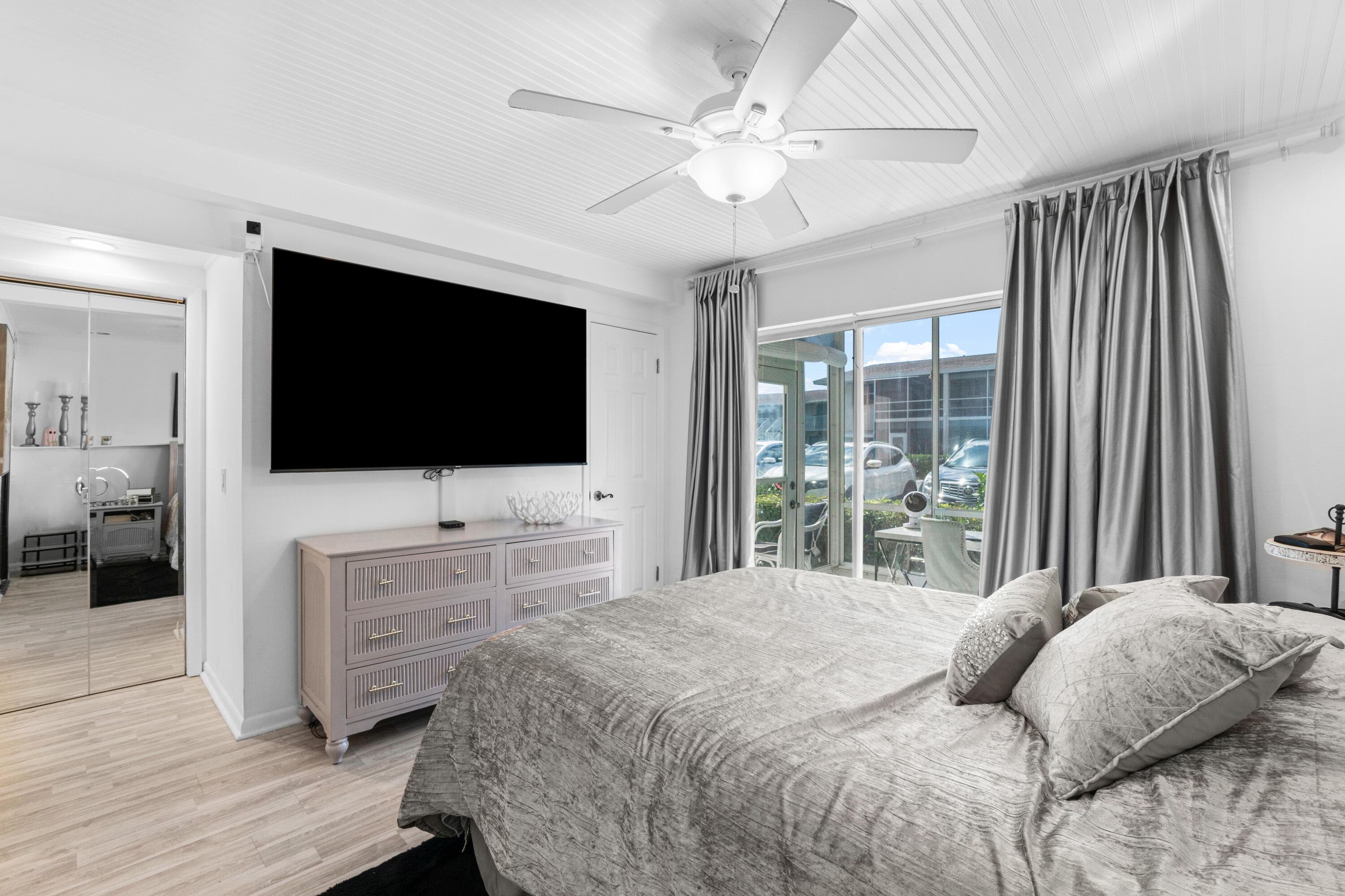 340 Horizons W 102, Boynton Beach, FL 33435 — photo 12 of 32
