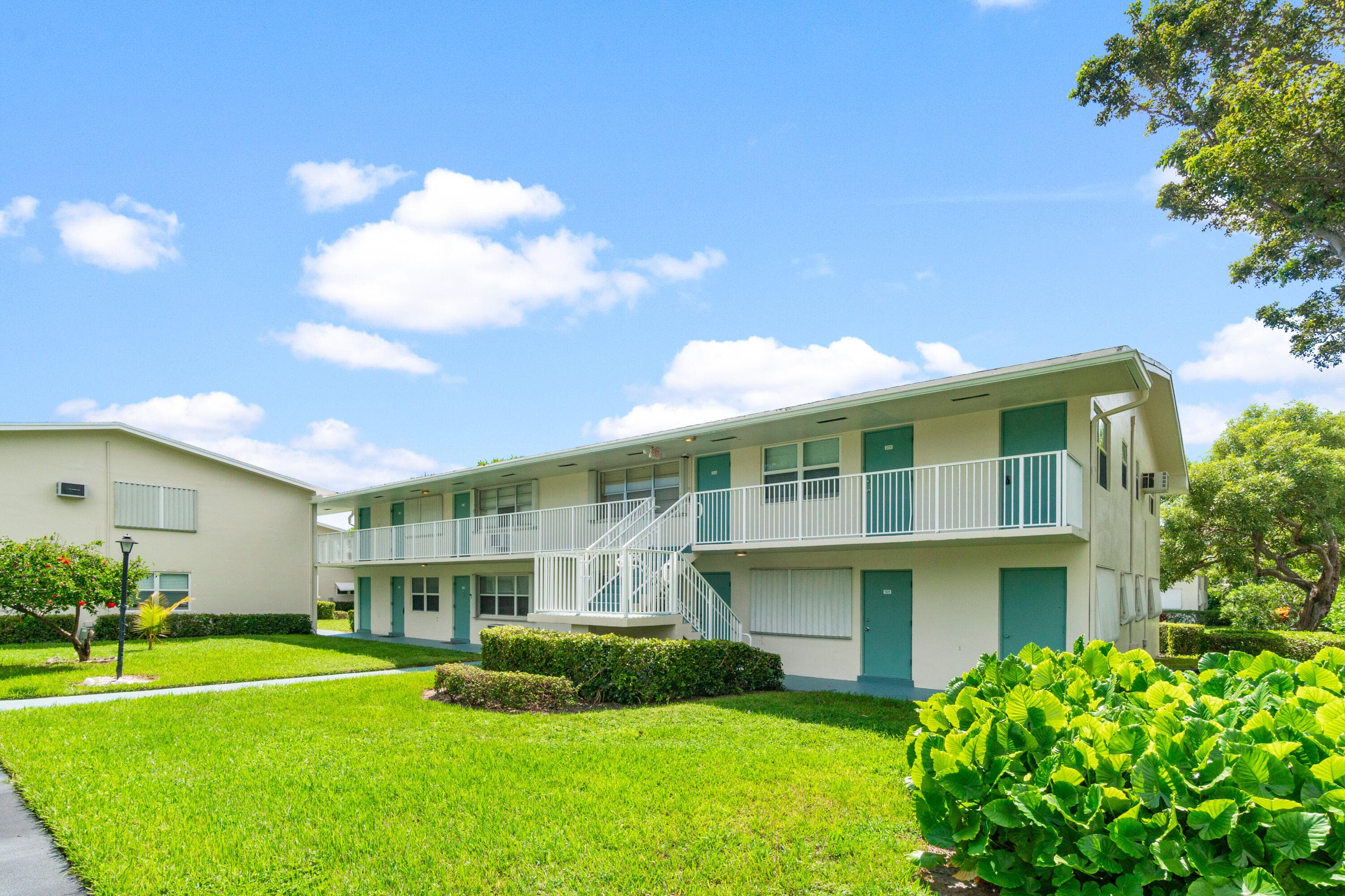 340 Horizons W 102, Boynton Beach, FL 33435 — photo 25 of 32