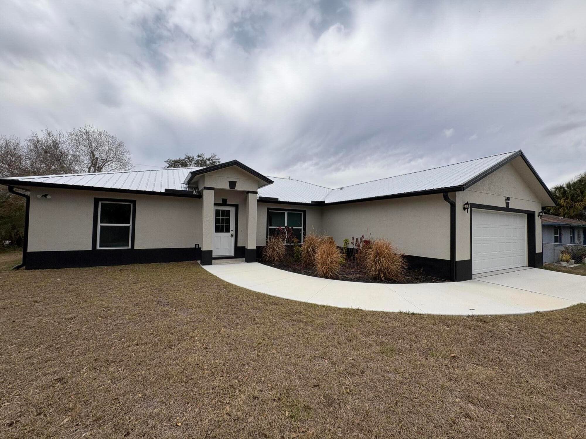 2897 NW 37th Avenue, Okeechobee, FL 34972 — photo 3 of 19