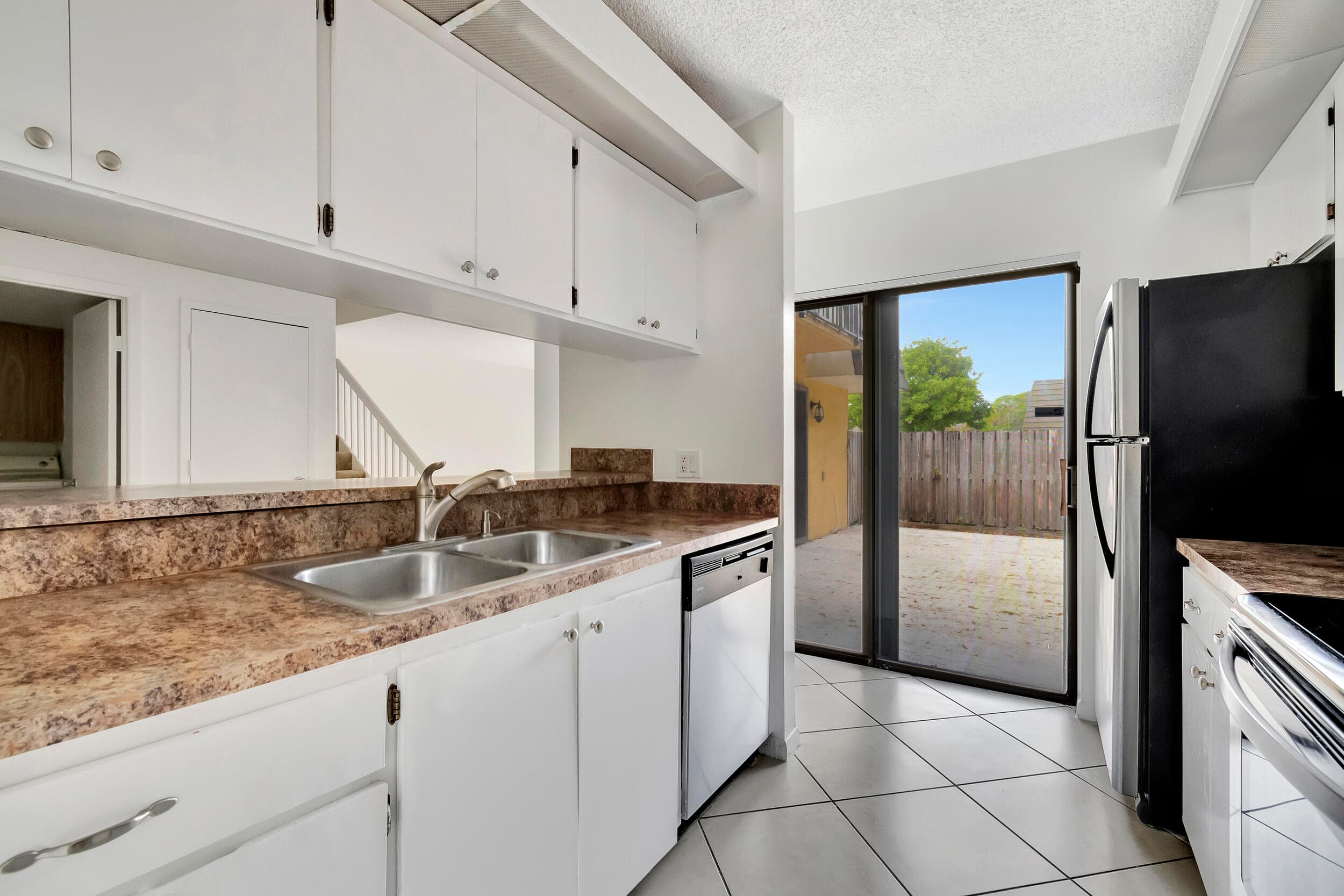 311 3rd Way, West Palm Beach, FL 33407 — photo 2 of 52