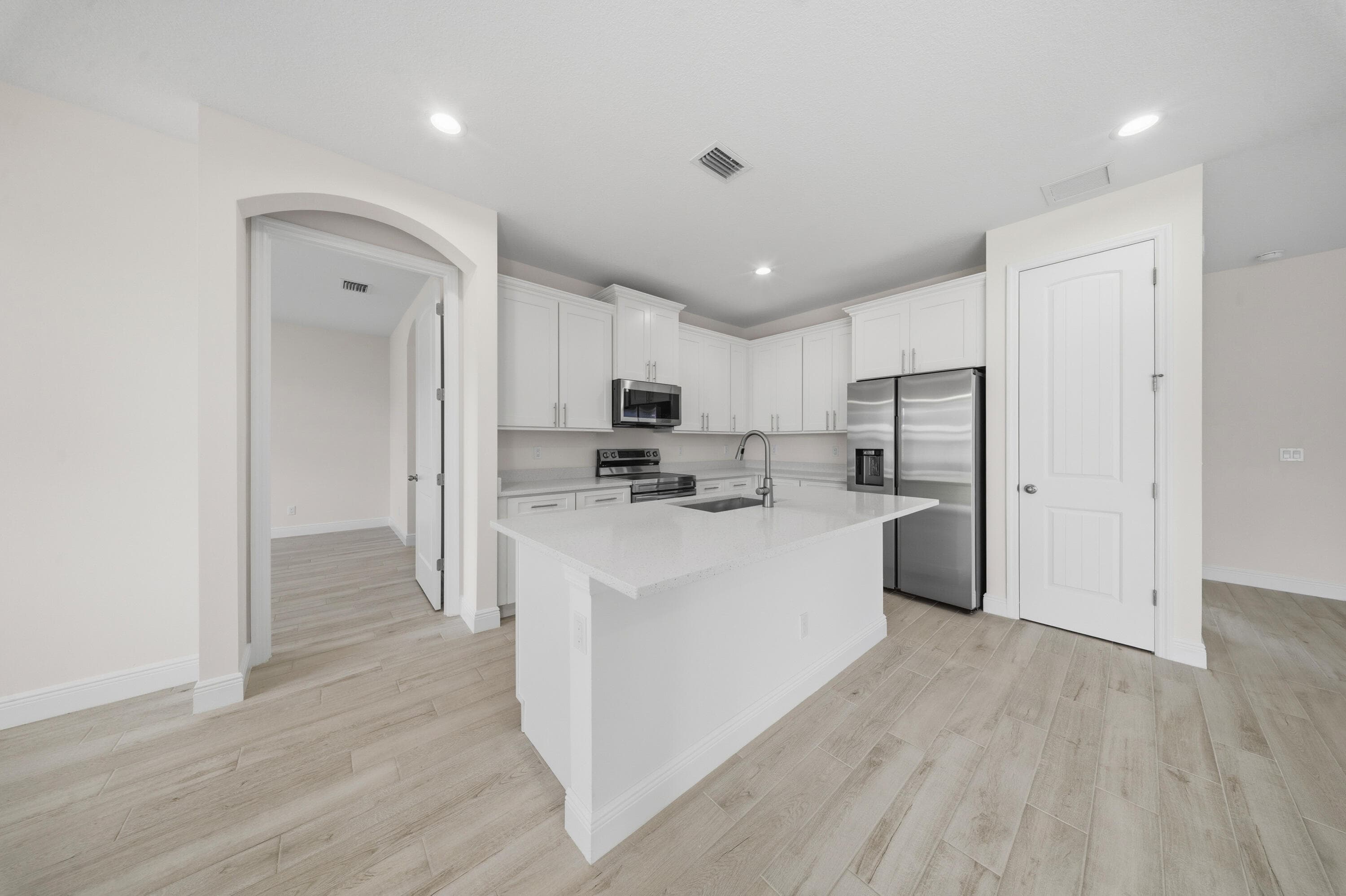 7609 Santa Clara Boulevard, Fort Pierce, FL 34951 — photo 5 of 31