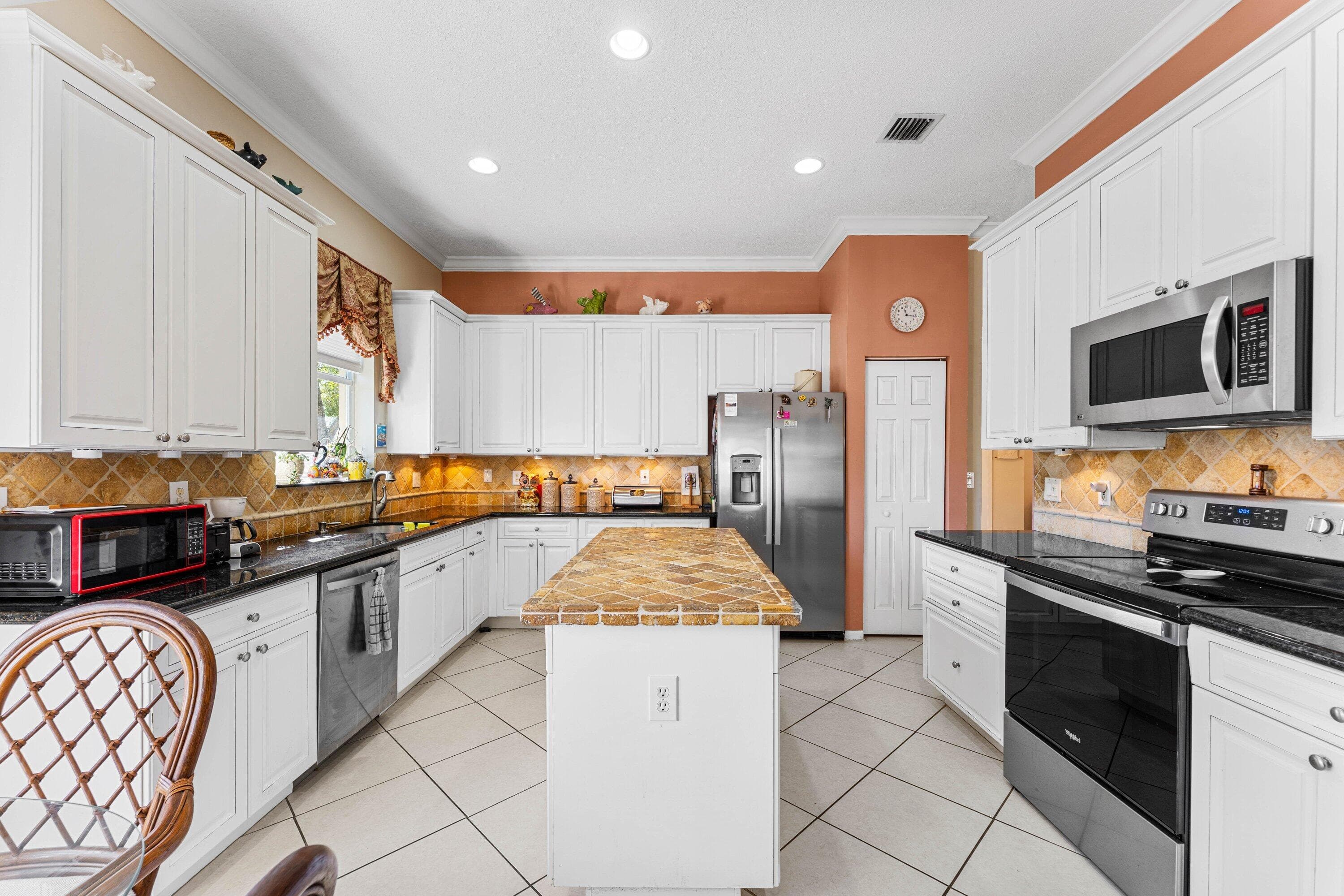 6529 Jog Estates Lane, Boynton Beach, FL 33437 — photo 13 of 54