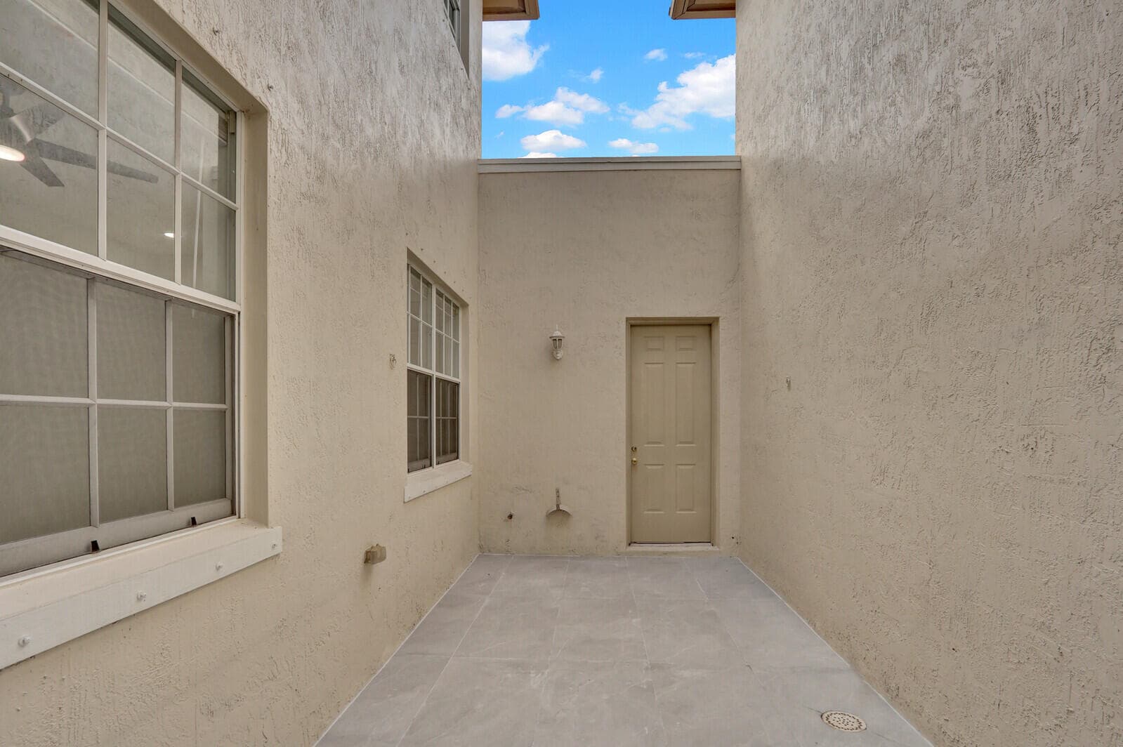 2601 NW 7th Street 2601, Boynton Beach, FL 33426 — photo 25 of 26
