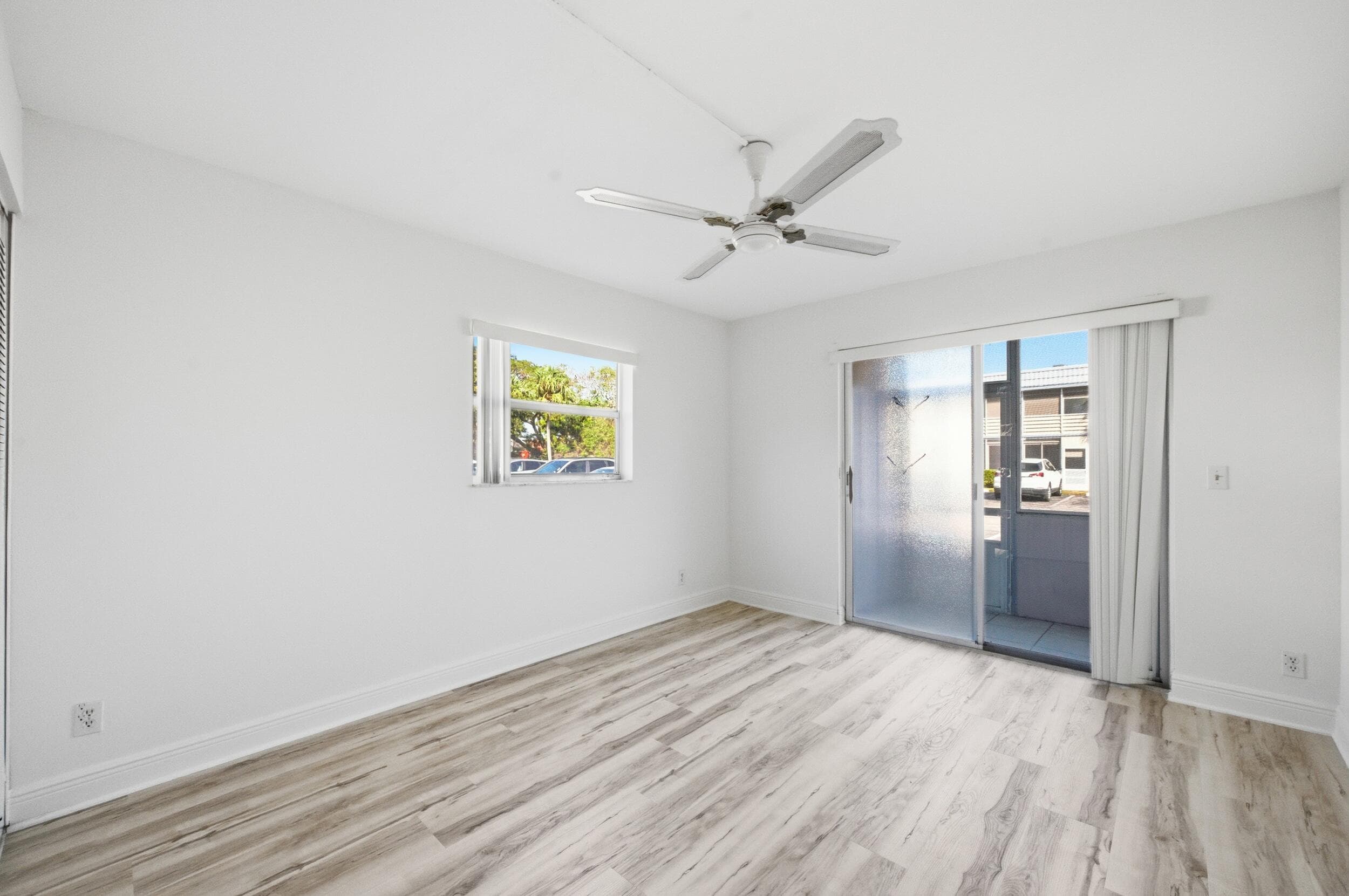 452 Brittany J, Delray Beach, FL 33446 — photo 14 of 50