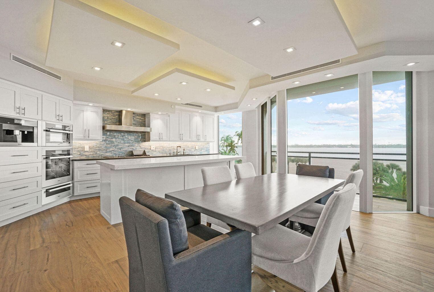 3100 S Ocean Boulevard 306n, Palm Beach, FL 33480 — photo 1 of 59