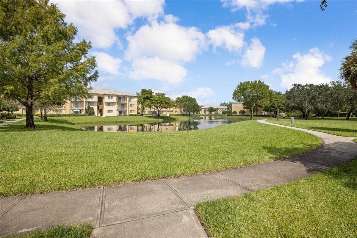 200 Crestwood Court N 211, Royal Palm Beach, FL 33411 — photo 20 of 24