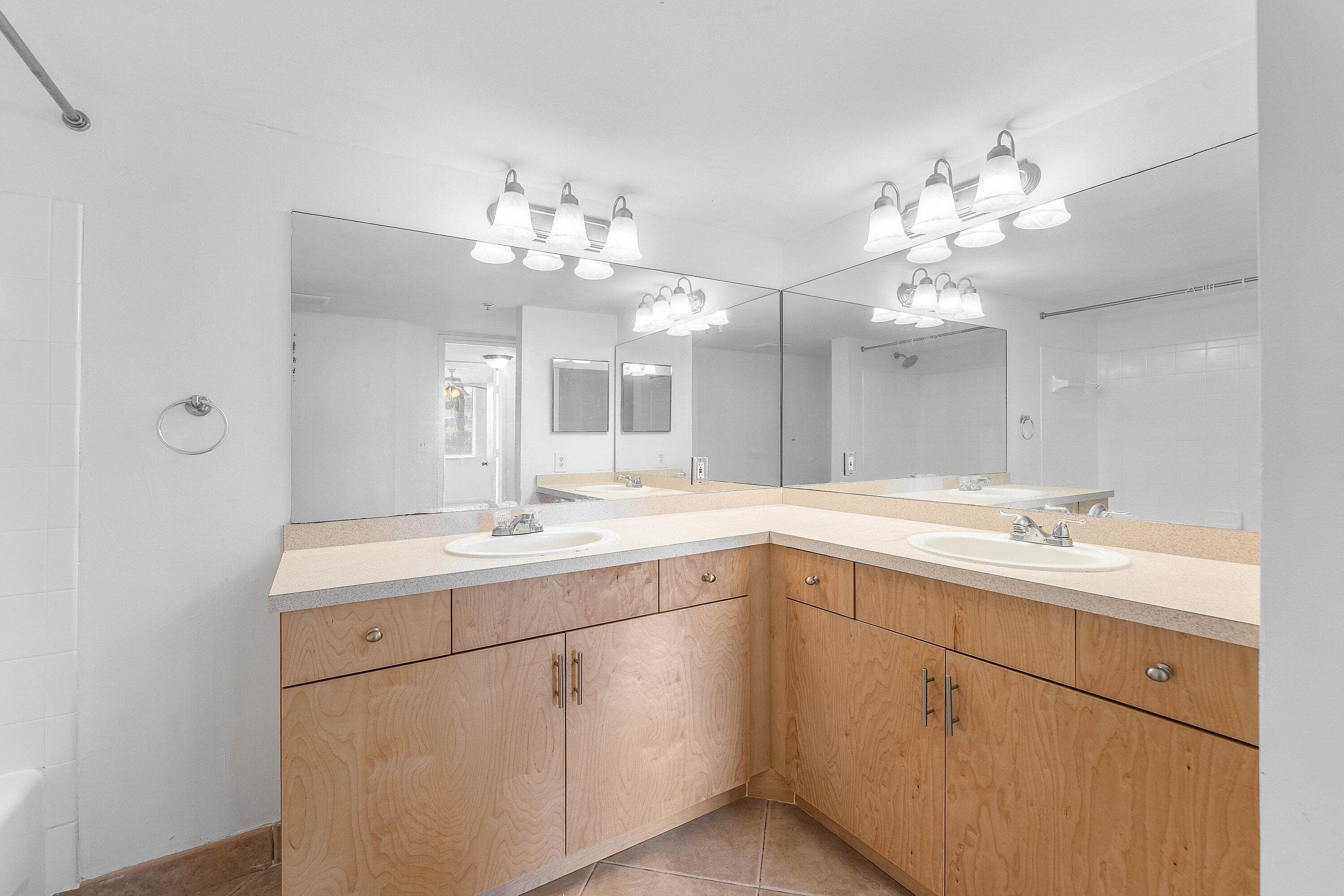 900 Scotia Drive 102, Hypoluxo, FL 33462 — photo 8 of 48