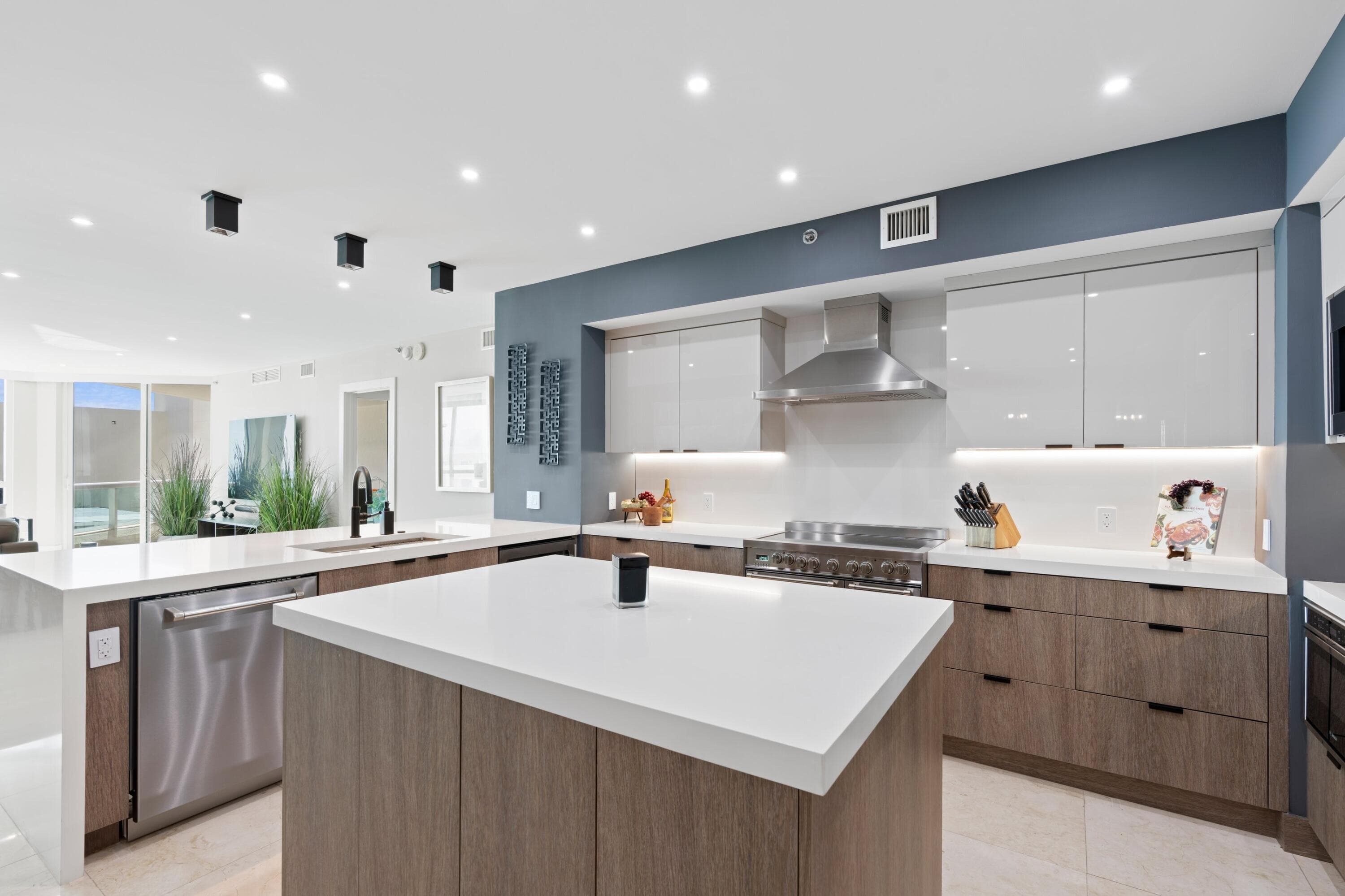 101 S Fort Lauderdale Beach Boulevard 702, Fort Lauderdale, FL 33316 — photo 18 of 44