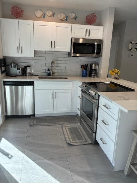 3412 Spring Street, Pompano Beach, FL 33062 — photo 3 of 15