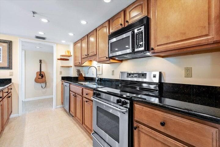 176 Helios Drive 106, Jupiter, FL 33477 — photo 7 of 26