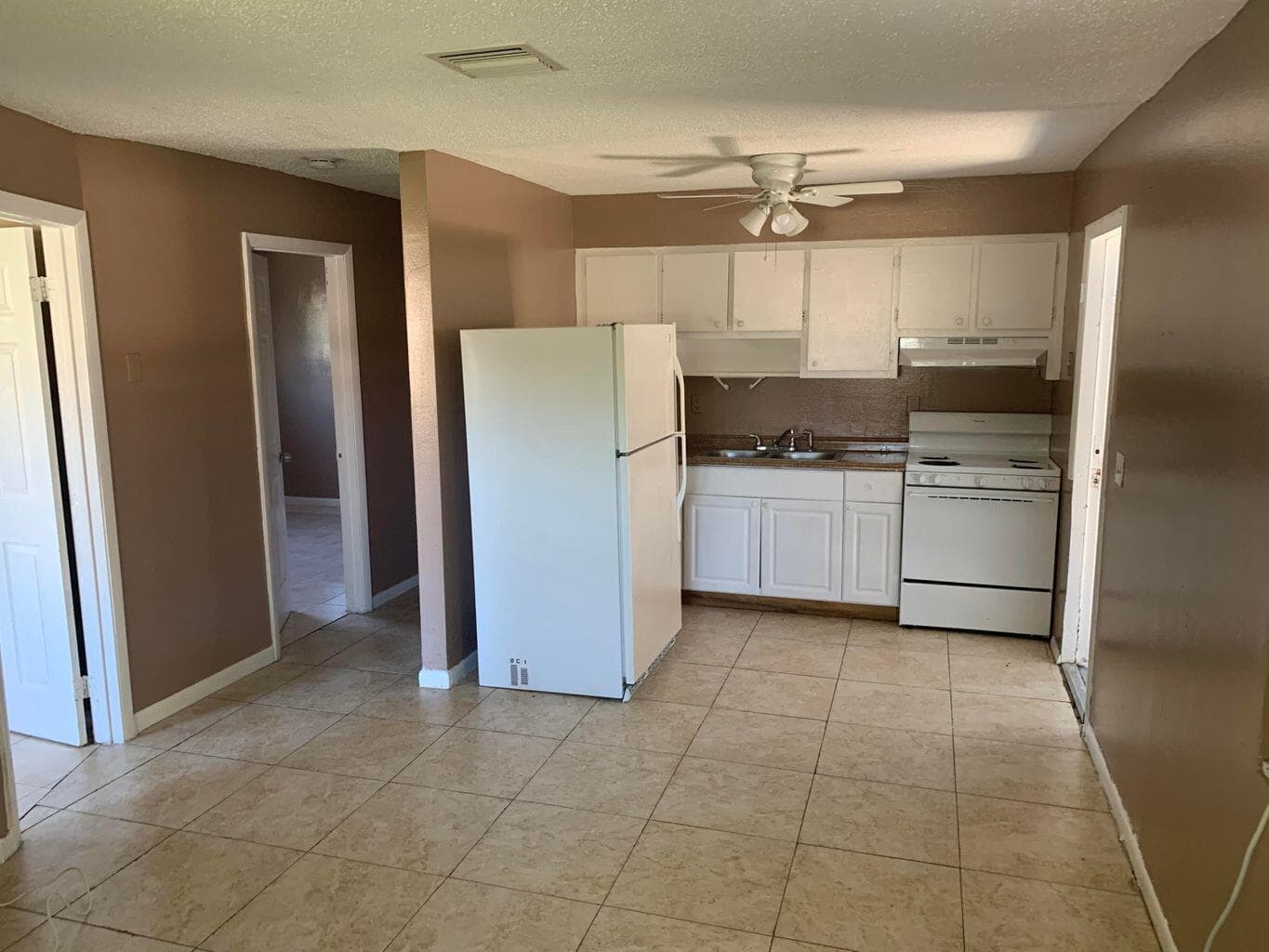 1017 13th Street, West Palm Beach, FL 33401 — photo 5 of 6