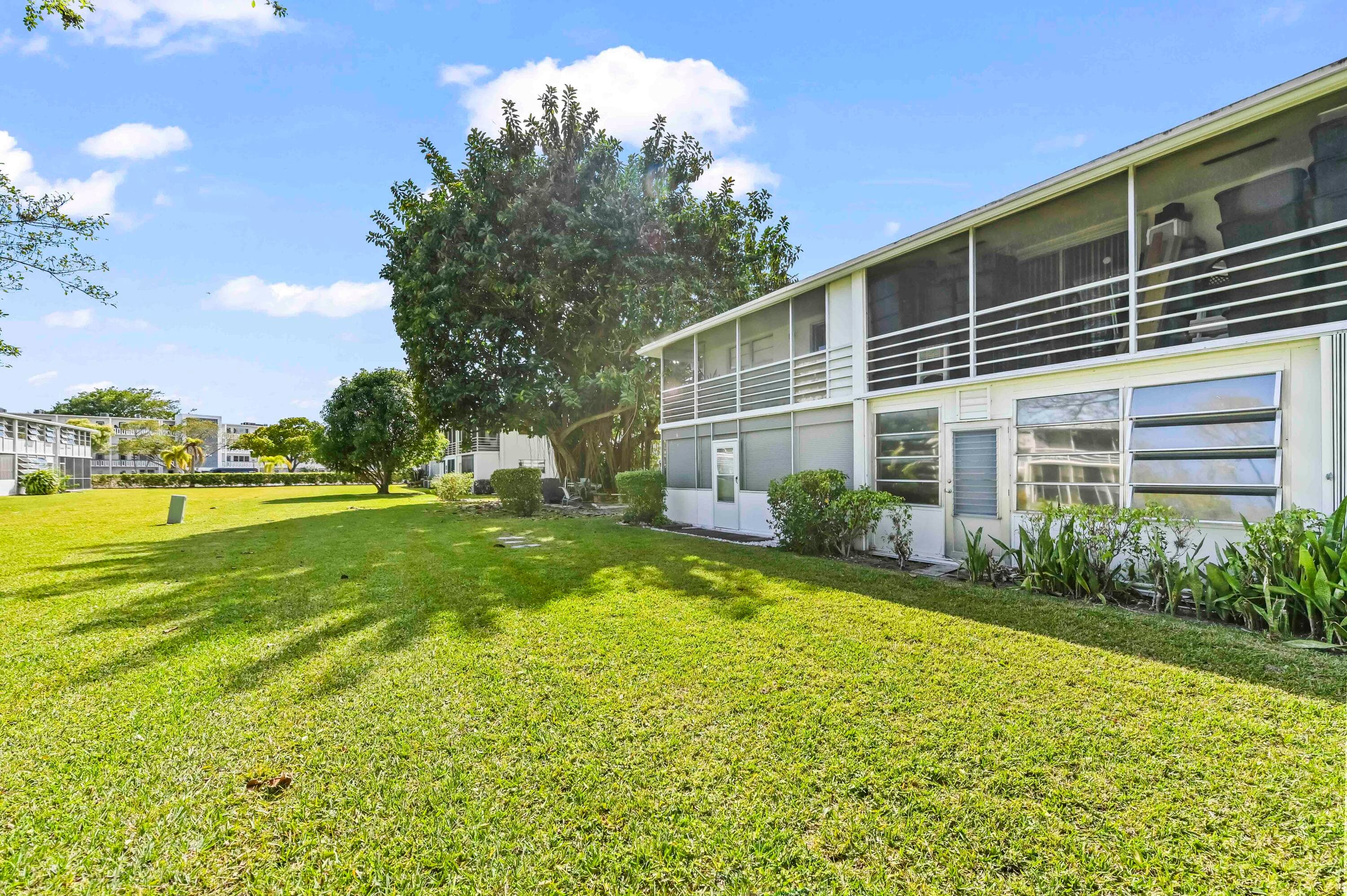 411 Durham N, Deerfield Beach, FL 33442 — photo 20 of 22
