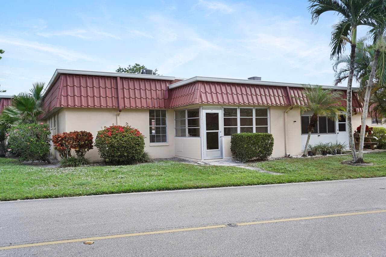 737 Nantucket Circle B, Lake Worth, FL 33467 — photo 23 of 29