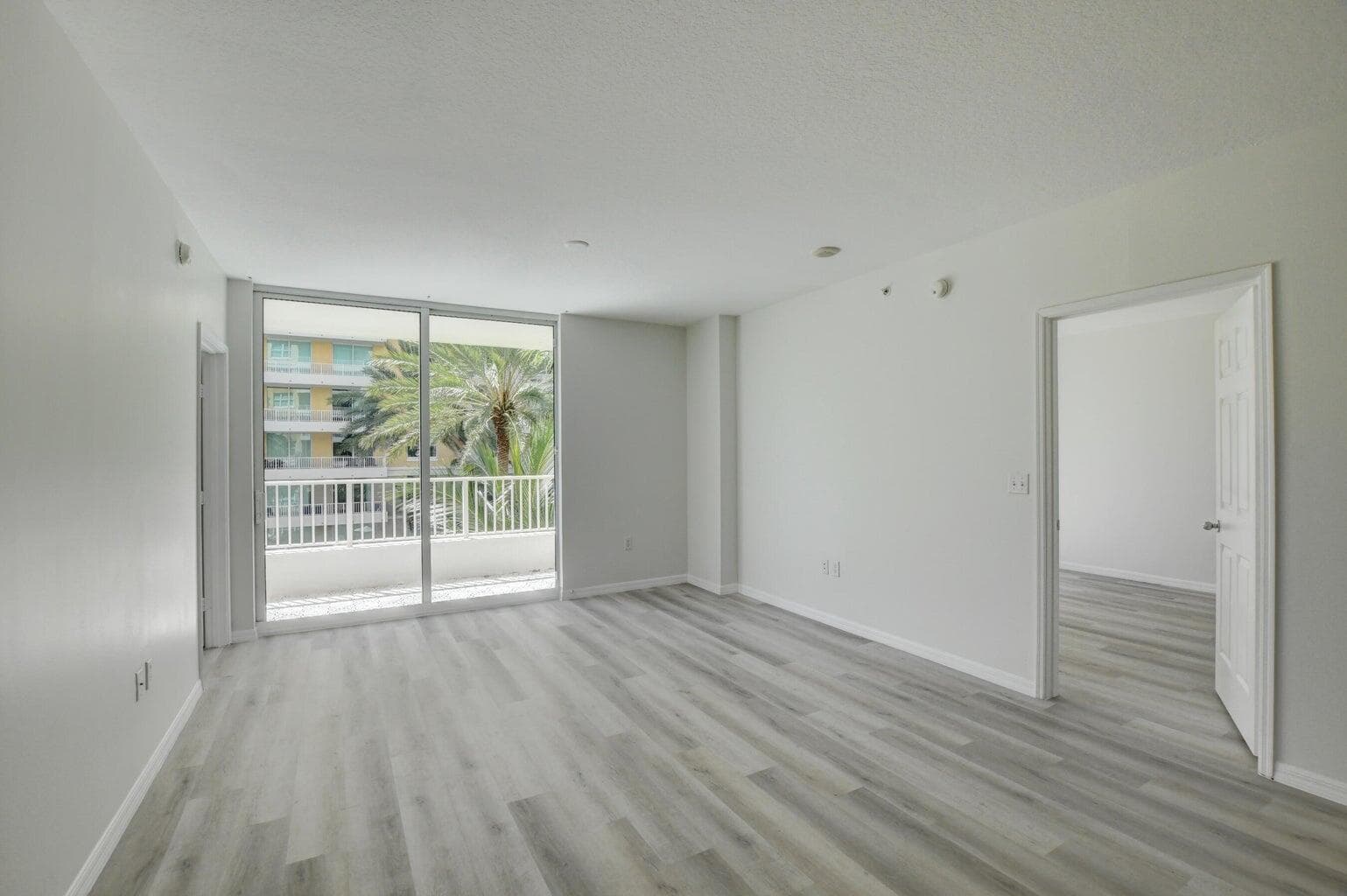 700 E Boynton Beach Boulevard 403, Boynton Beach, FL 33435 — photo 9 of 25