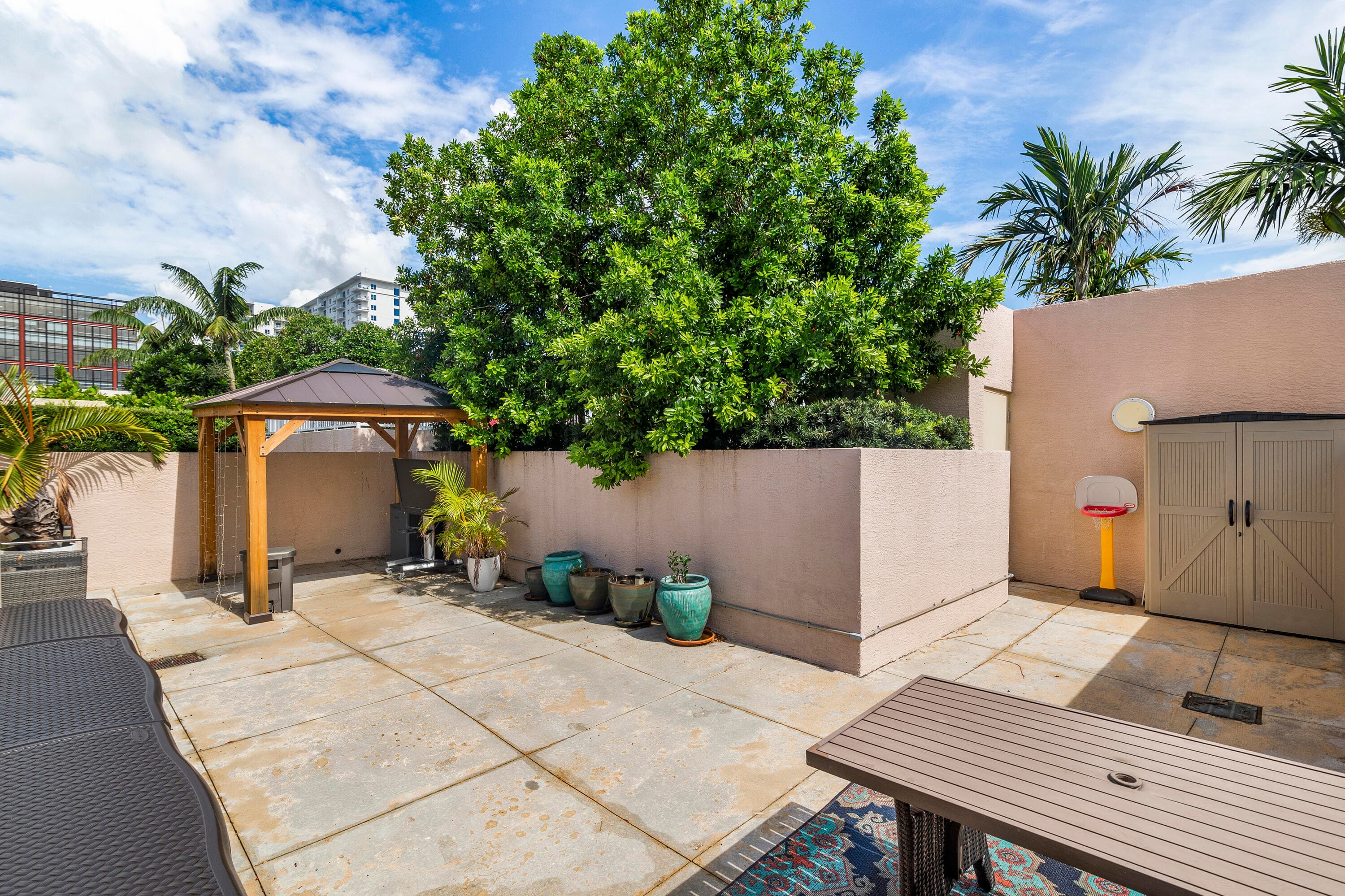 410 Evernia Street 807, West Palm Beach, FL 33401 — photo 23 of 29